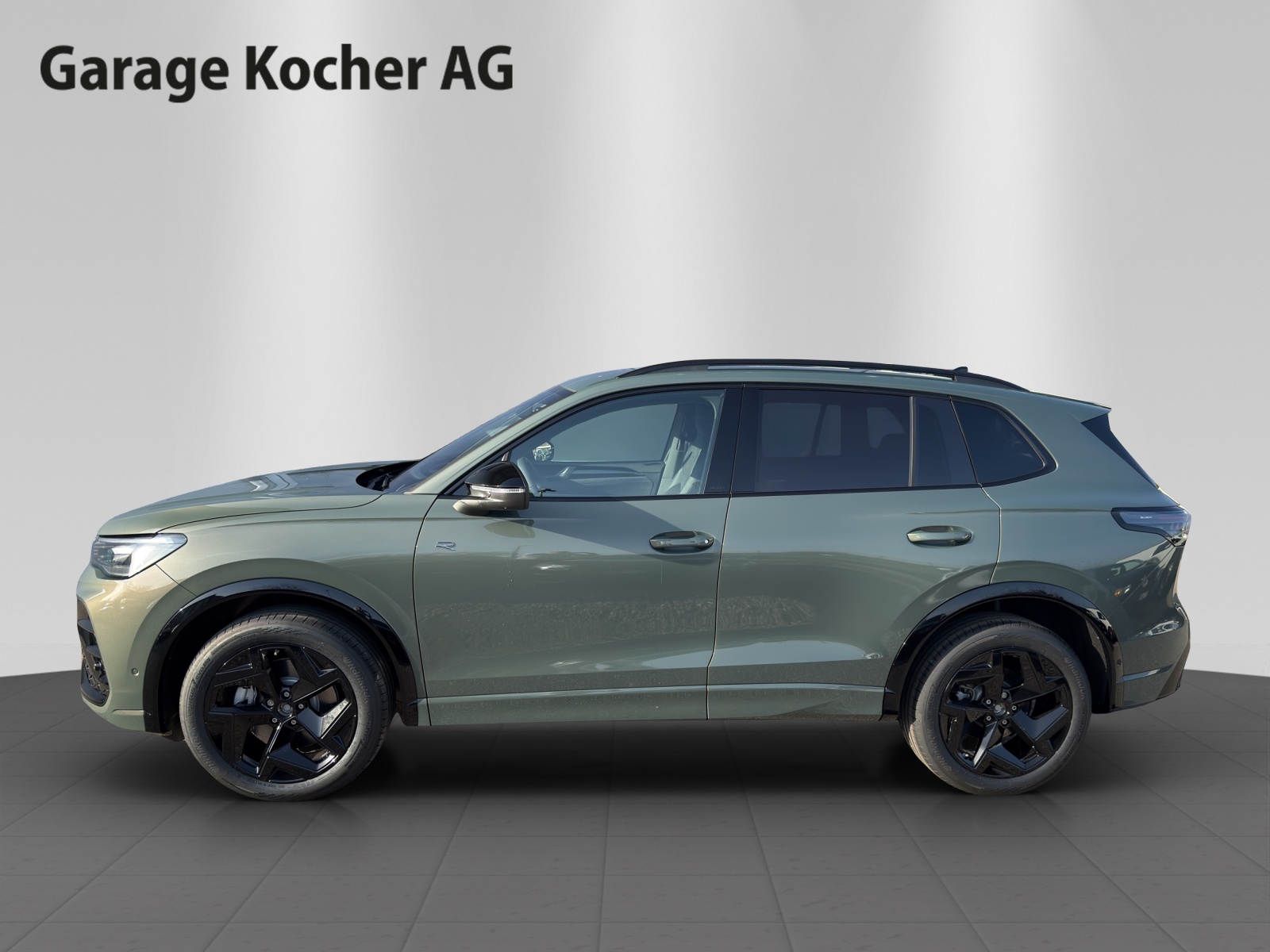 VW Tiguan 2.0 TSI DSG R-Line 4Motion-image-2