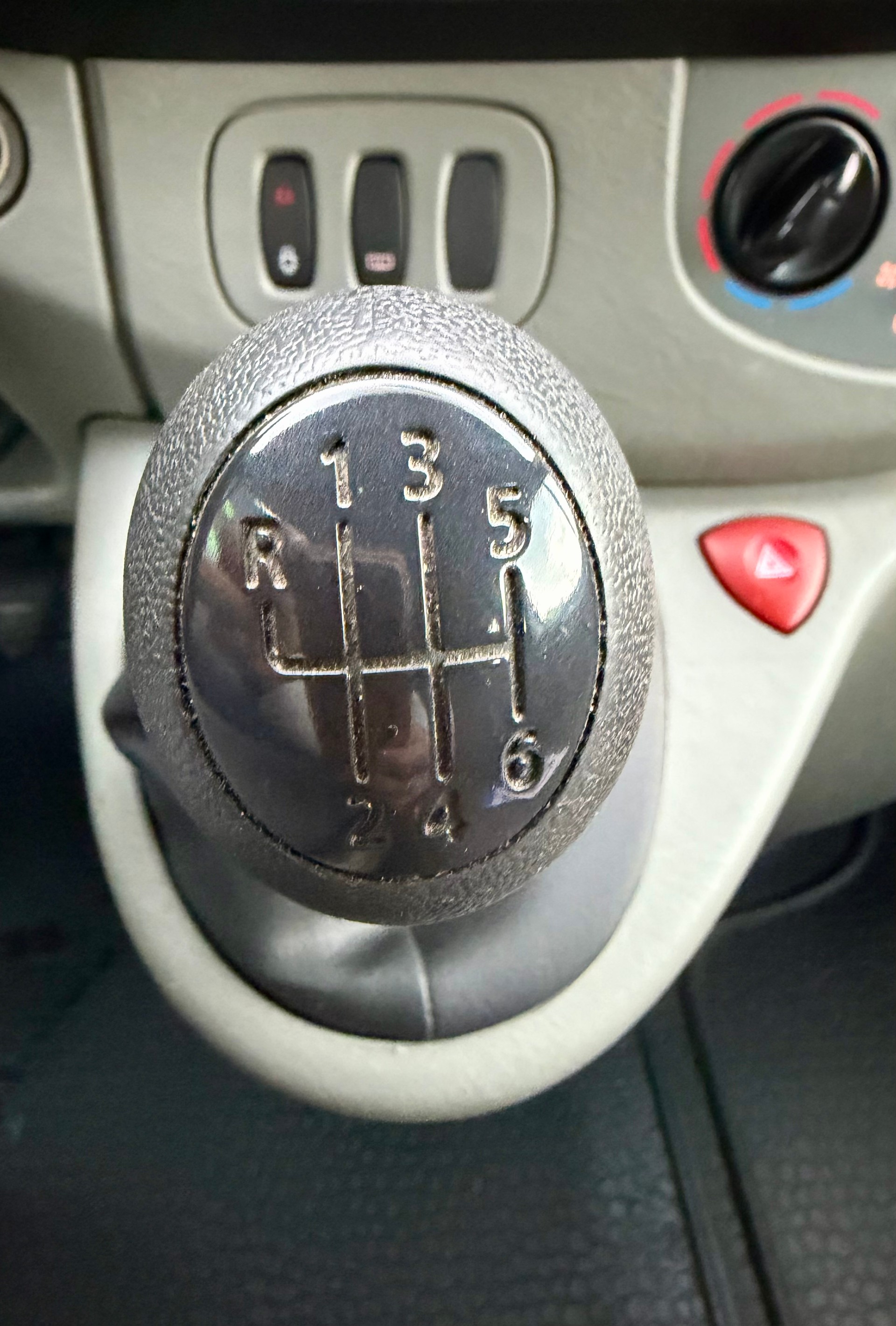 OPEL Vivaro 2.0 CDTI 2.7t 9 Plātzer mit Klimaanlage-image-21