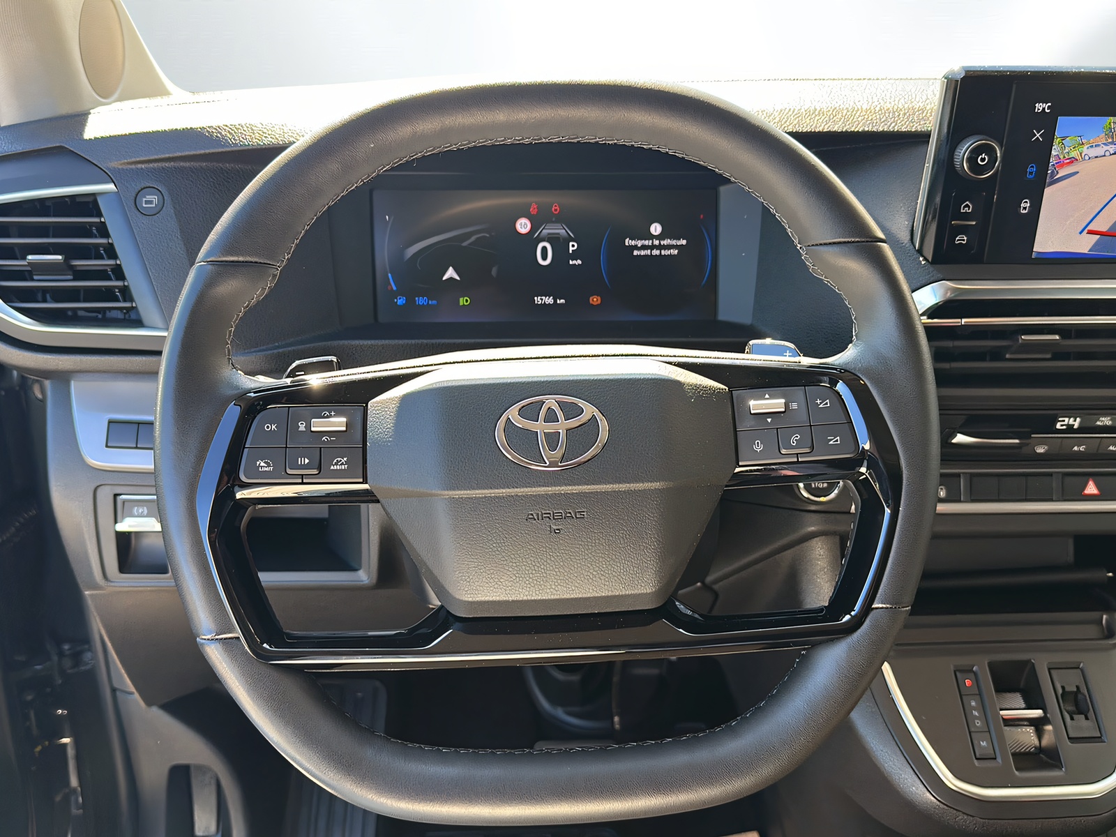 TOYOTA Proace Verso 2.0 D-4D Trend Medium Automatic-image-6