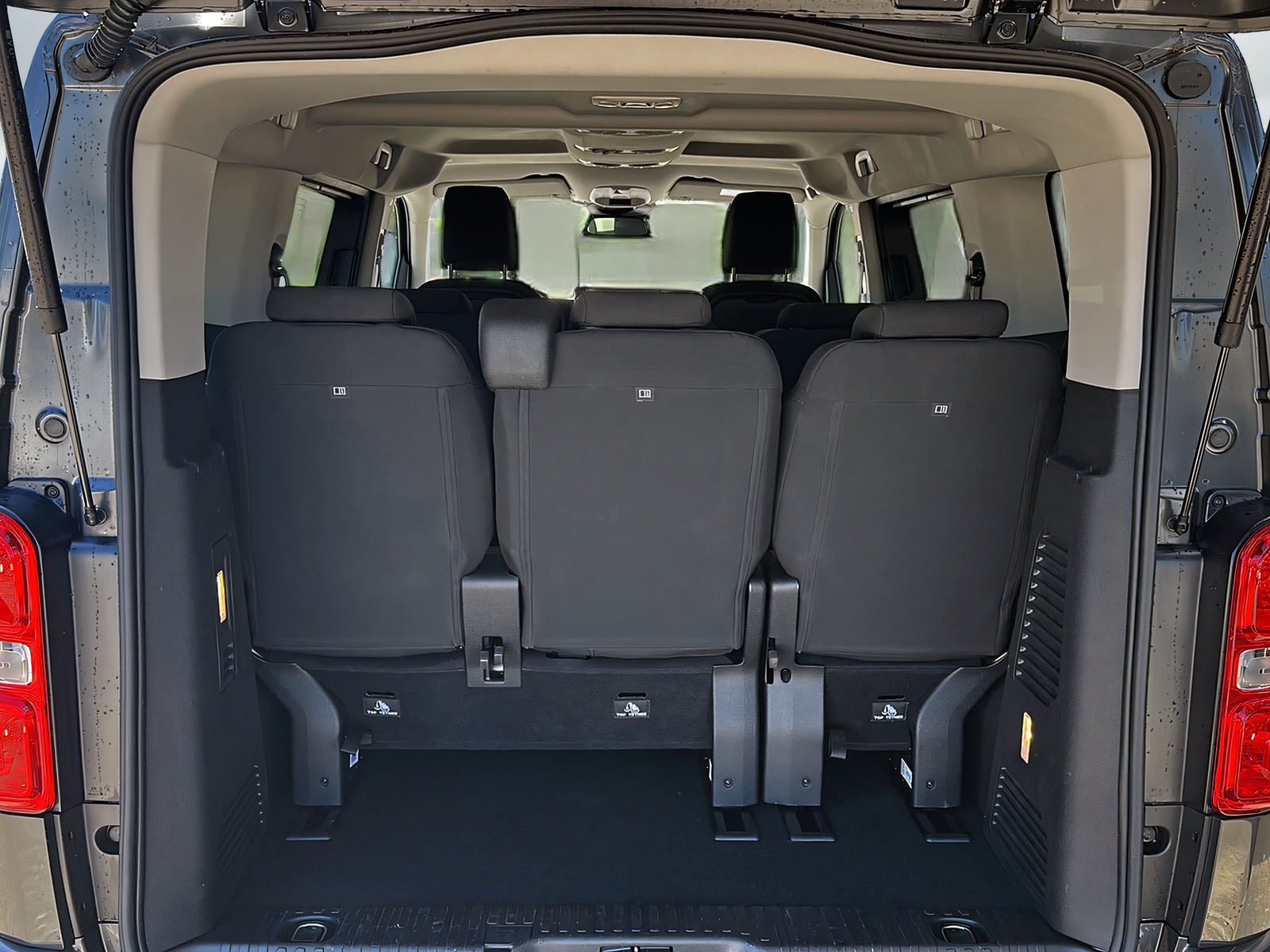 TOYOTA Proace Verso 2.0 D-4D Trend Medium Automatic-image-12