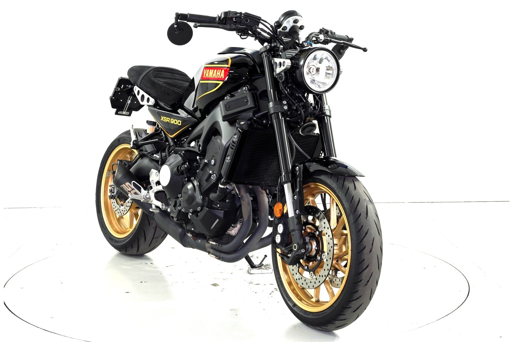 YAMAHA XSR 900 ABS 80 Black-image-1