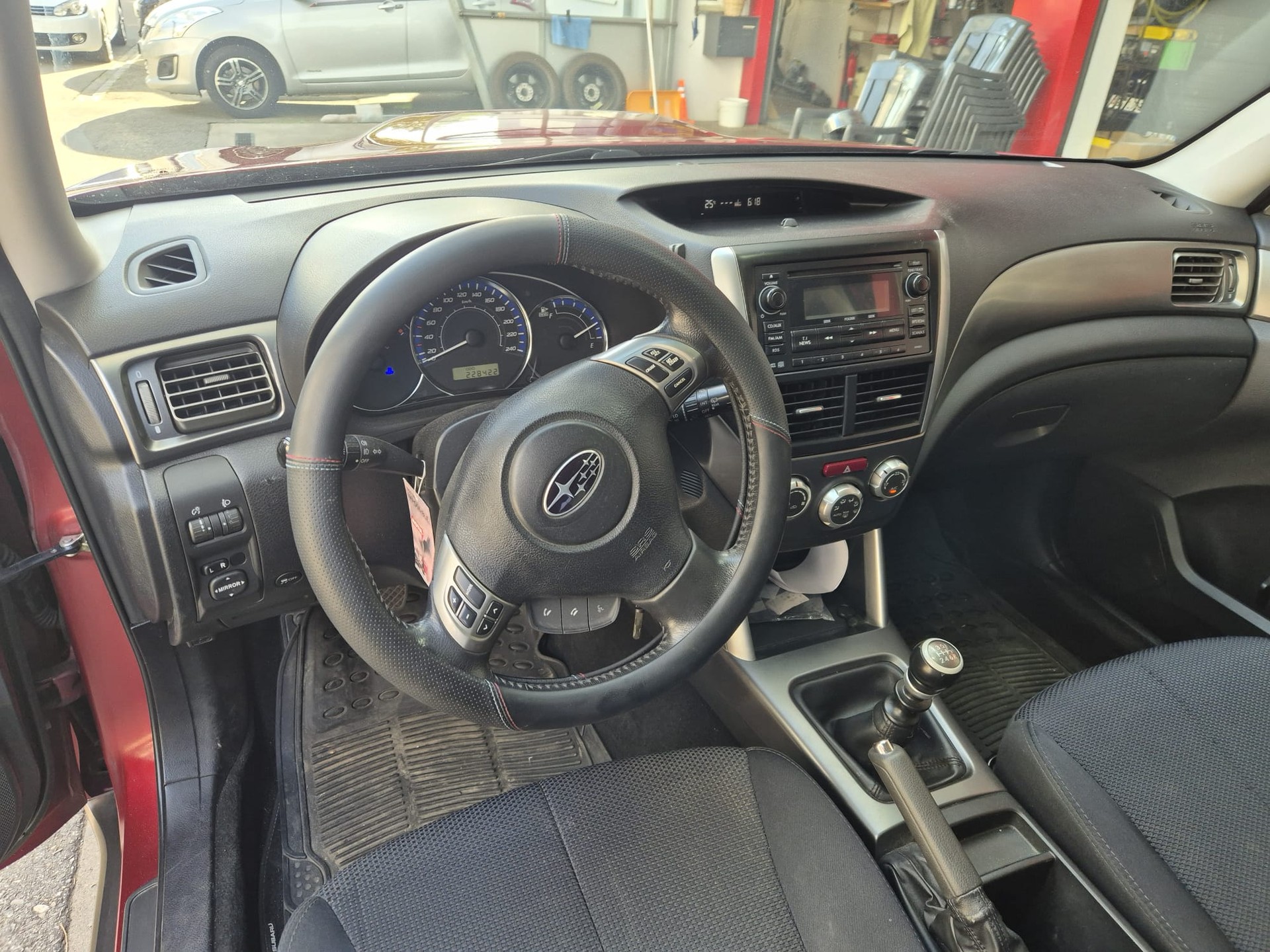 SUBARU Forester 2.0D X Swiss Special-image-4