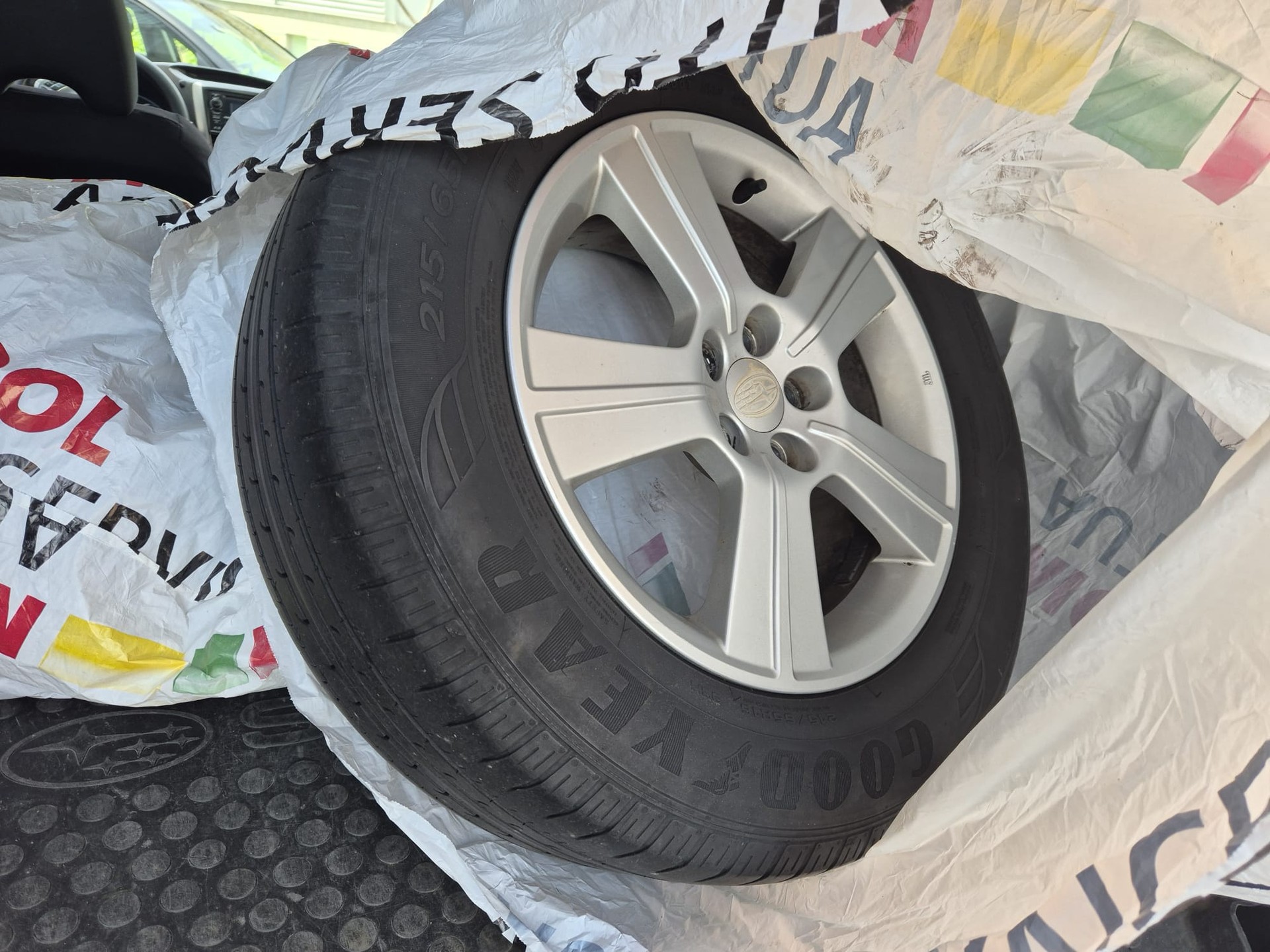 SUBARU Forester 2.0D X Swiss Special-image-6