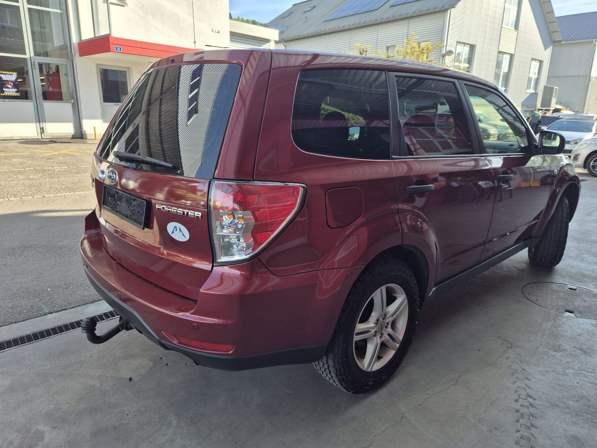 SUBARU Forester 2.0D X Swiss Special-image-3