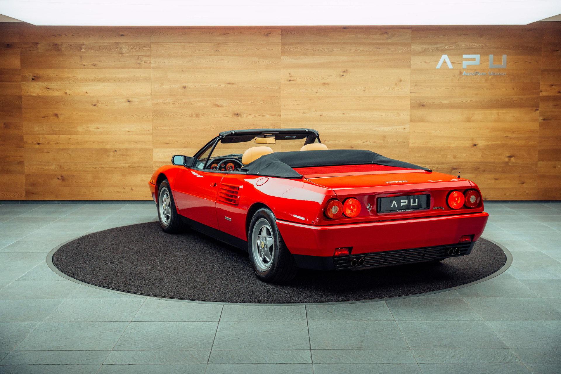 FERRARI Mondial 3.4 T Cabriolet-showroom-element-2