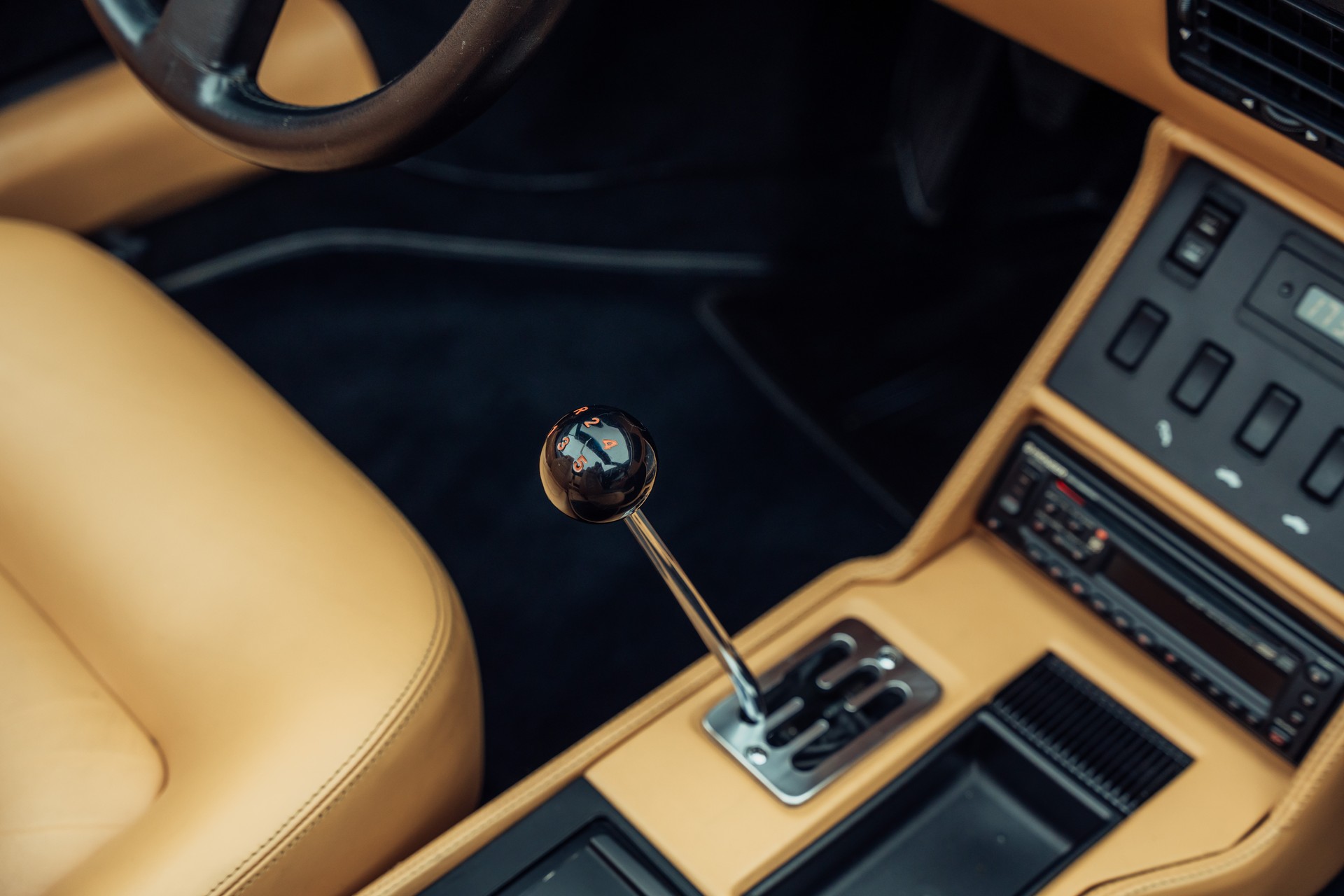 FERRARI Mondial 3.4 T Cabriolet-image-17