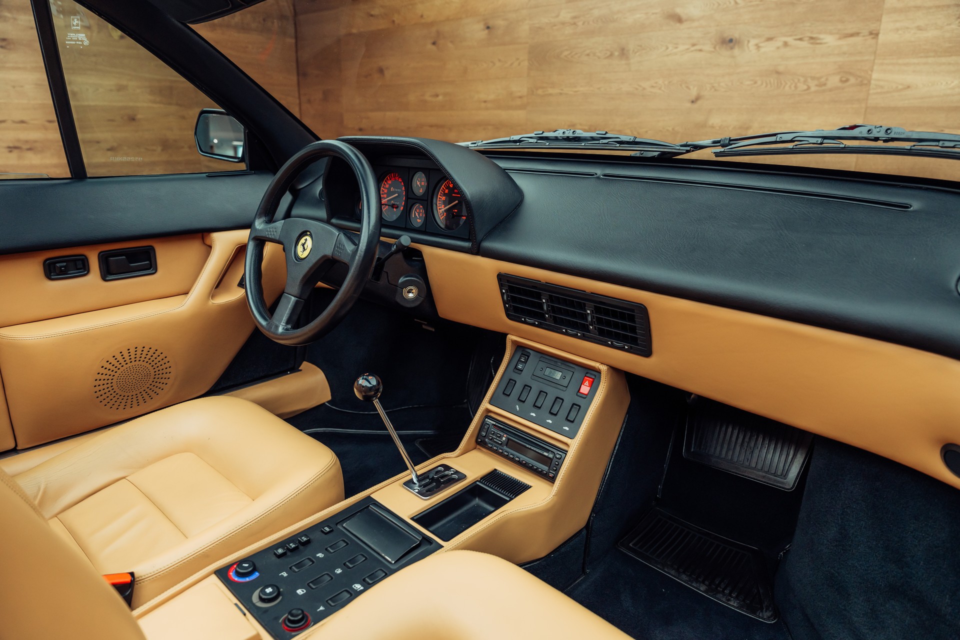 FERRARI Mondial 3.4 T Cabriolet-image-4