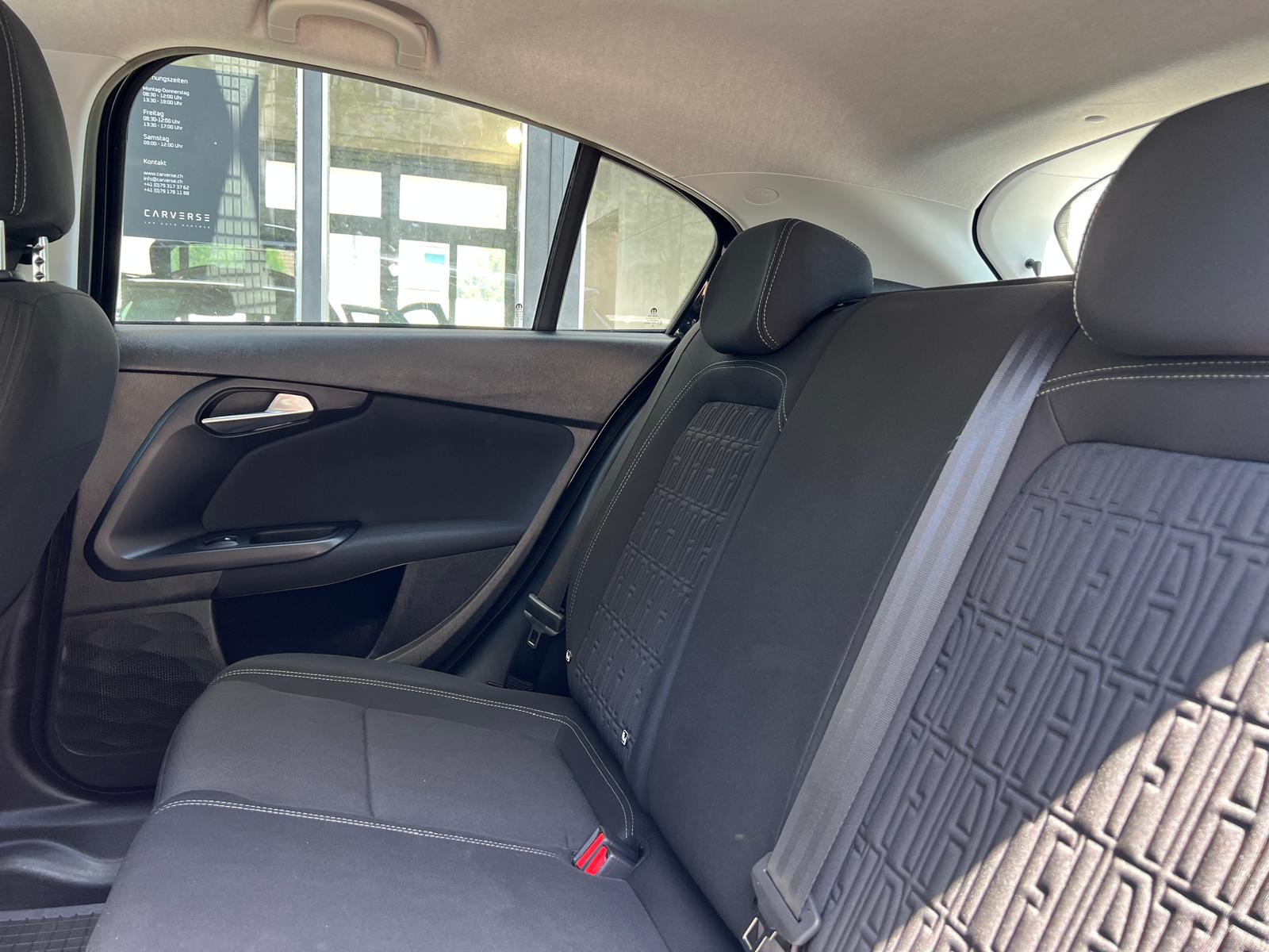 FIAT Tipo 1.5 Hybrid Cult-image-8