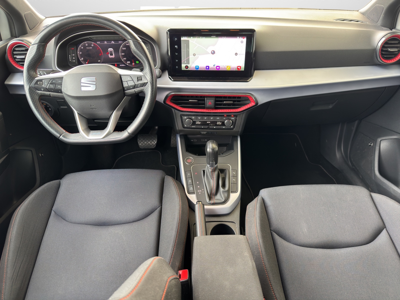 SEAT Arona 1.5 TSI Hola FR DSG-image-6