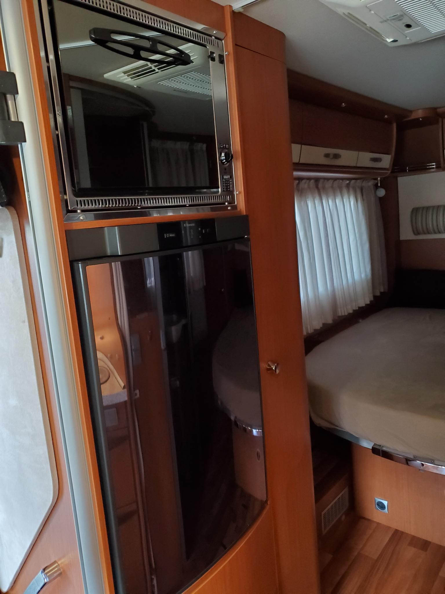 HYMER B598-image-3