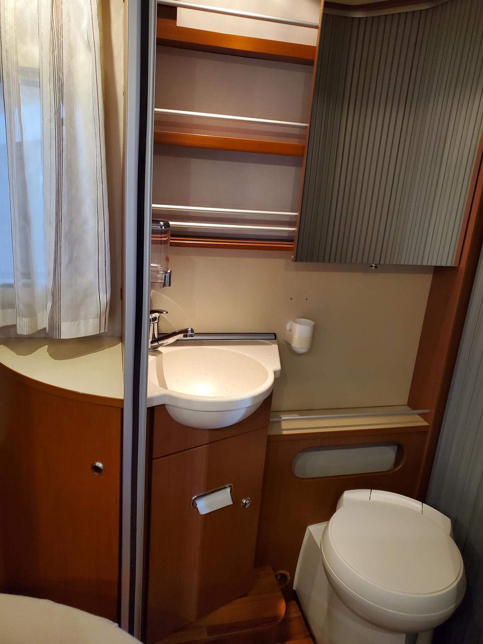 HYMER B598-image-6