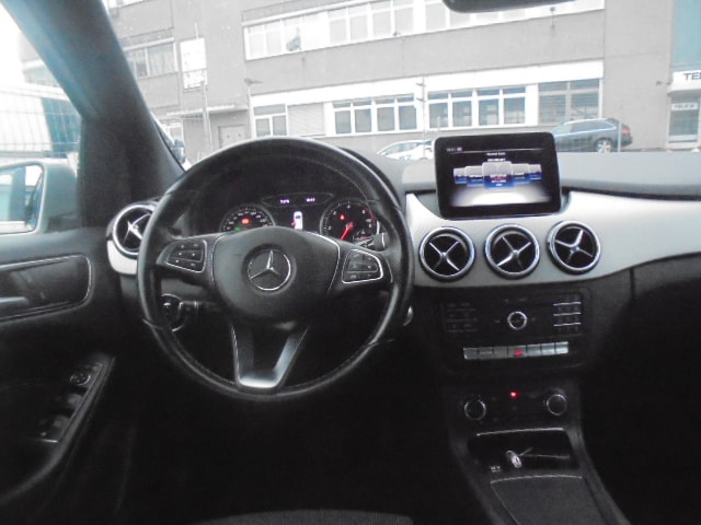 MERCEDES-BENZ B 200 CDI Style 7G-DCT-image-4
