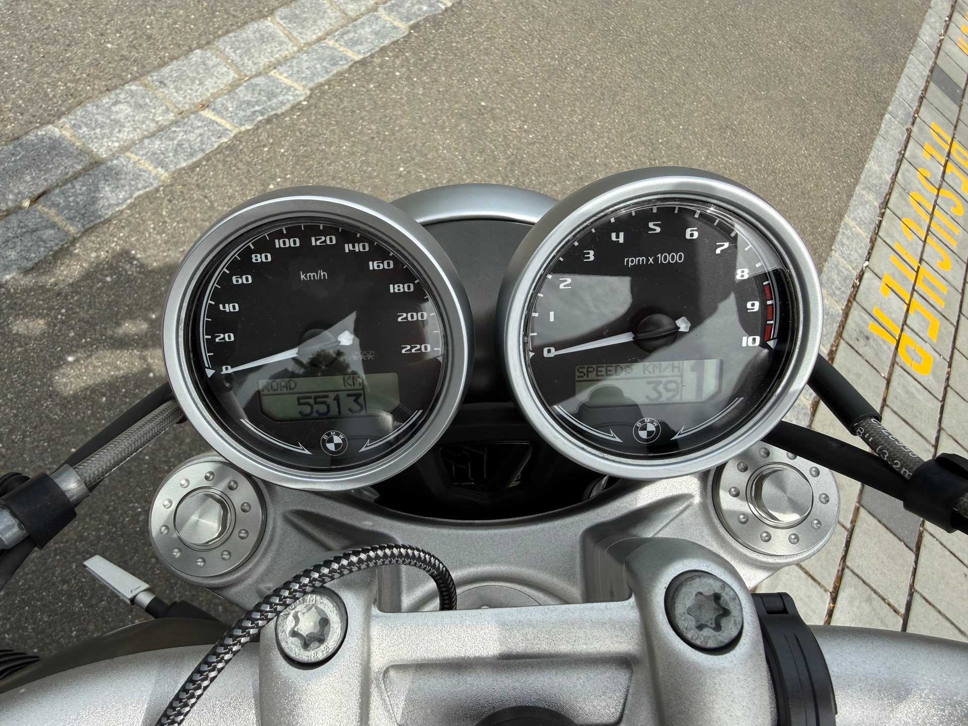 BMW R nineT Scrambler-image-3