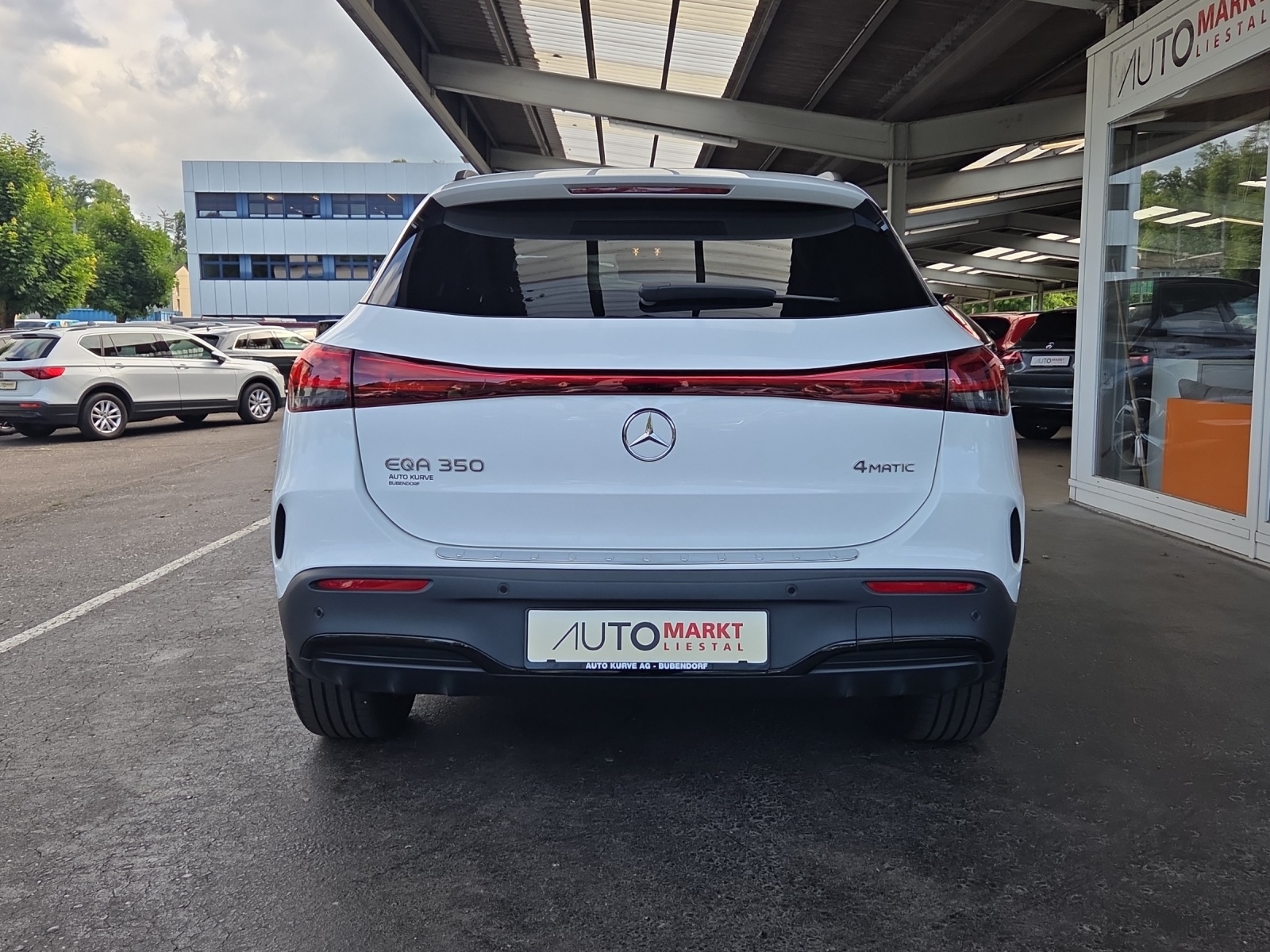 MERCEDES-BENZ EQA 350 AMG Line 4Matic-image-14