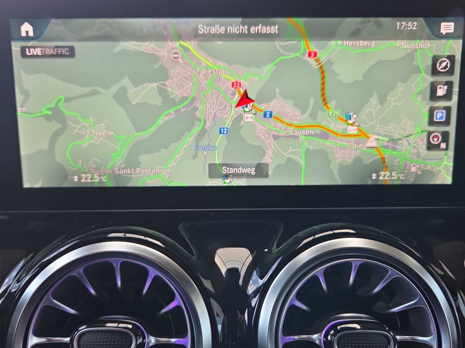 MERCEDES-BENZ EQA 350 AMG Line 4Matic-image-7