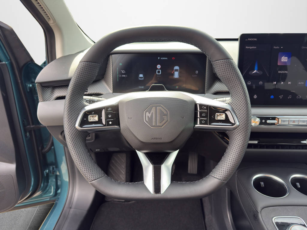 MG 4 64kWh Premium-image-9