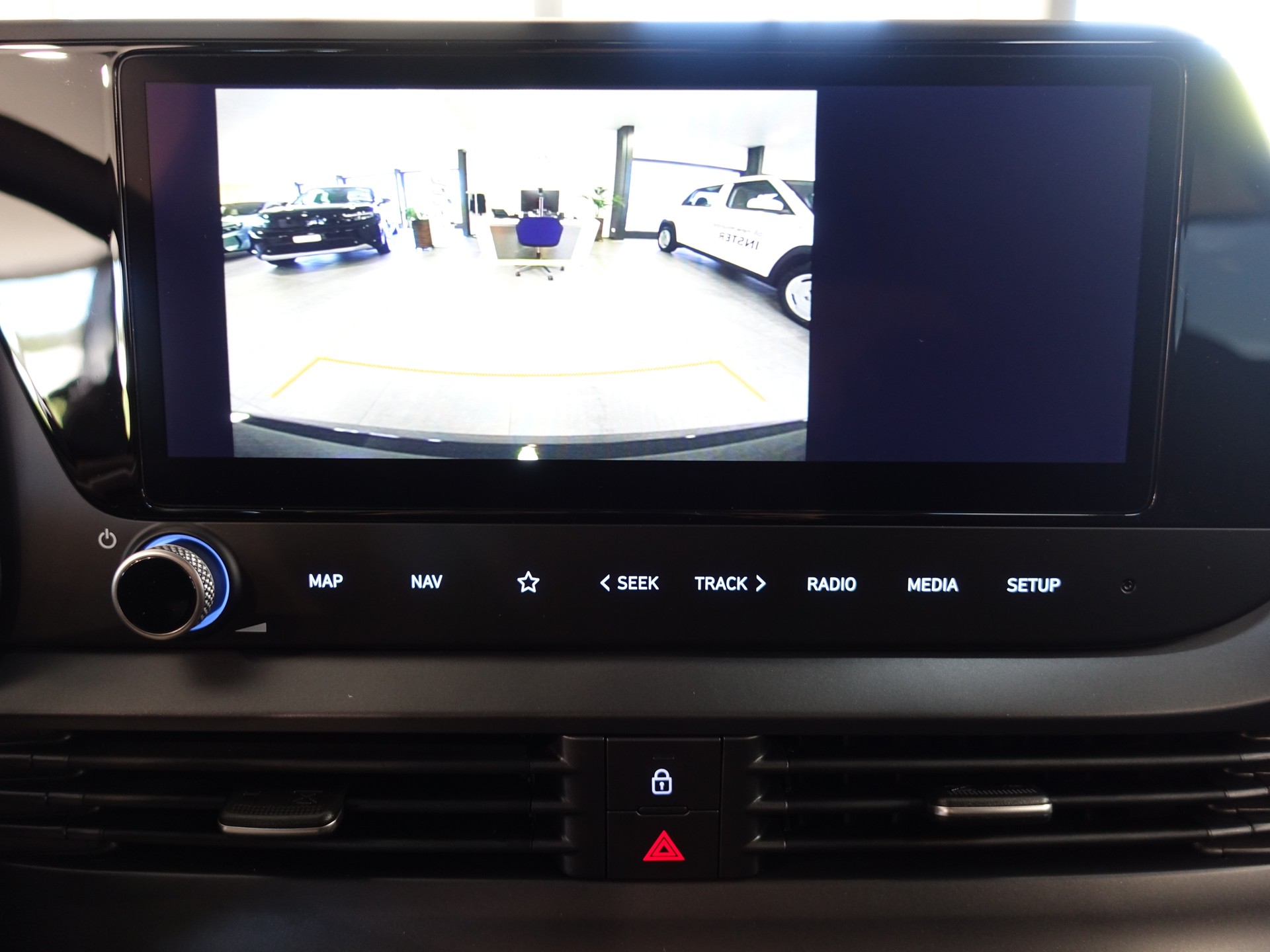 HYUNDAI Bayon 1.0 T-GDi AmpliaDCT-image-11