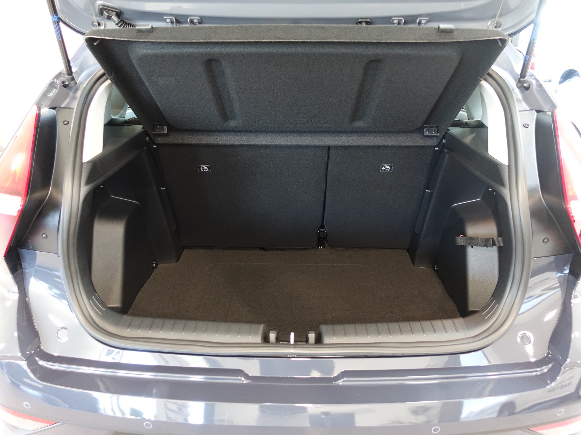 HYUNDAI Bayon 1.0 T-GDi AmpliaDCT-image-10