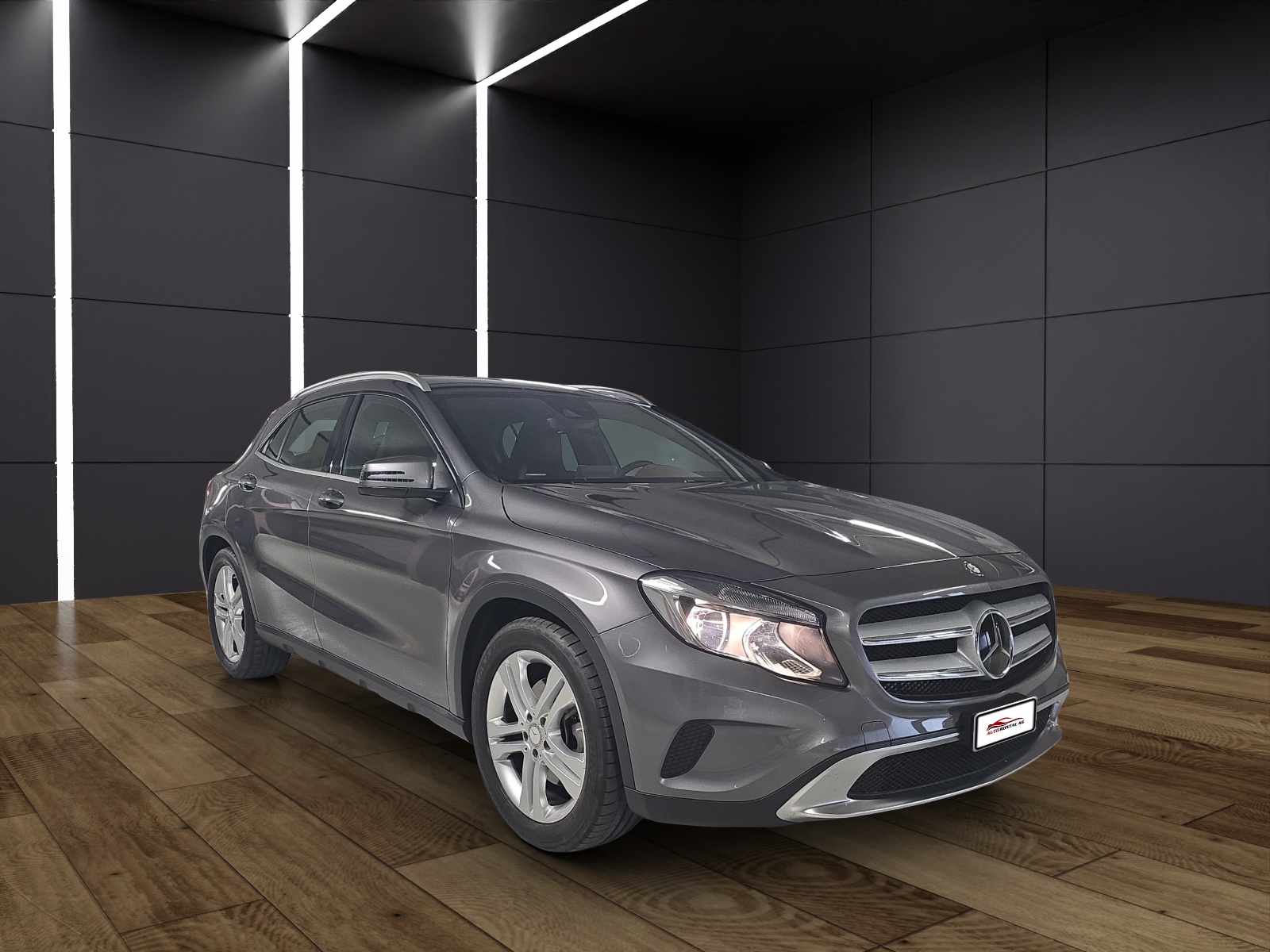 MERCEDES-BENZ GLA 250 Urban 4Matic 7G-DCT-showroom-element-1
