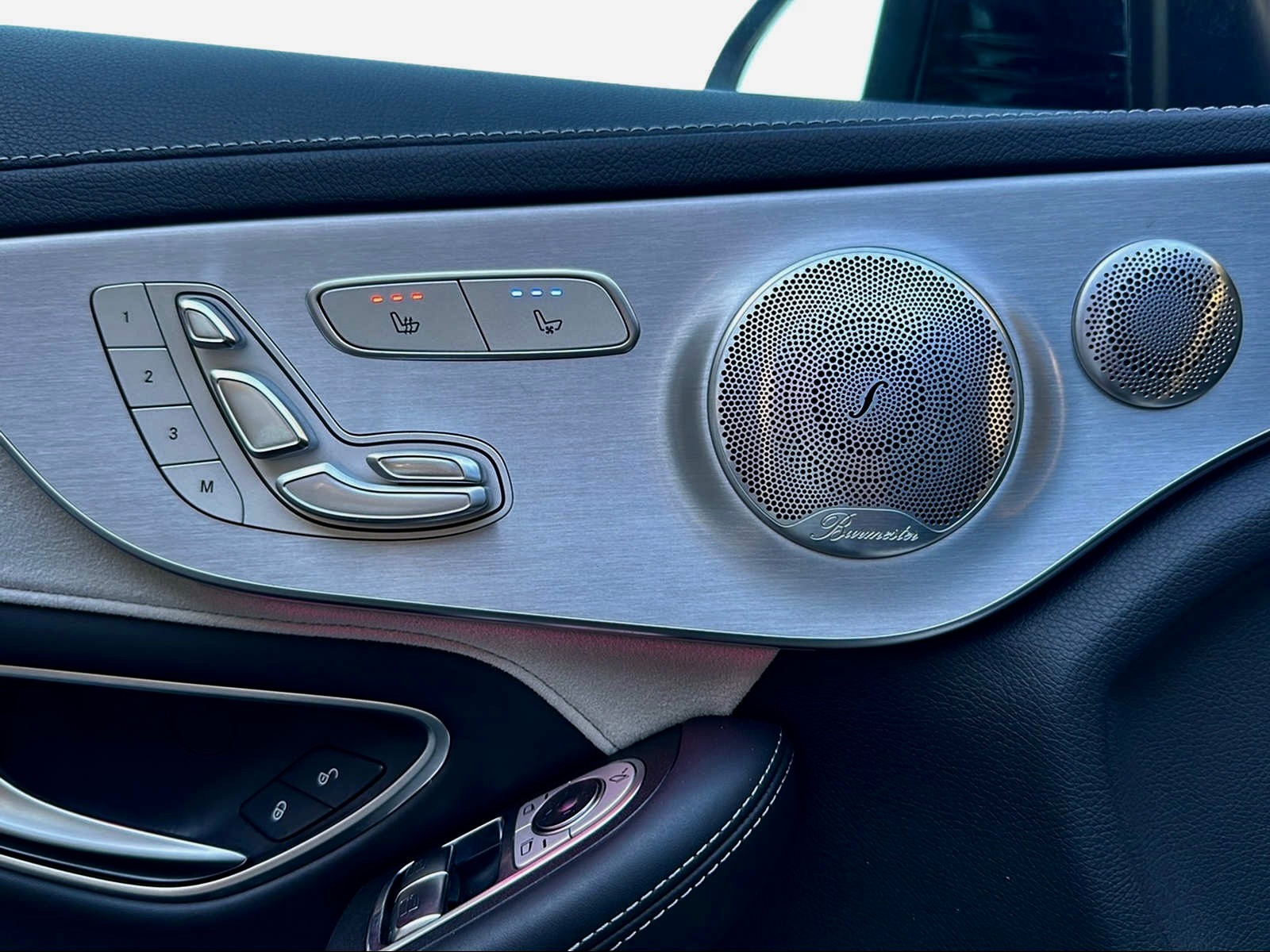 MERCEDES-BENZ C 63 S AMG 9G-tronic-image-14