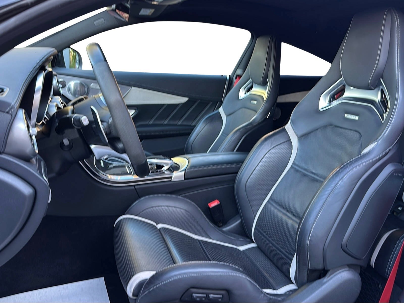 MERCEDES-BENZ C 63 S AMG 9G-tronic-image-8