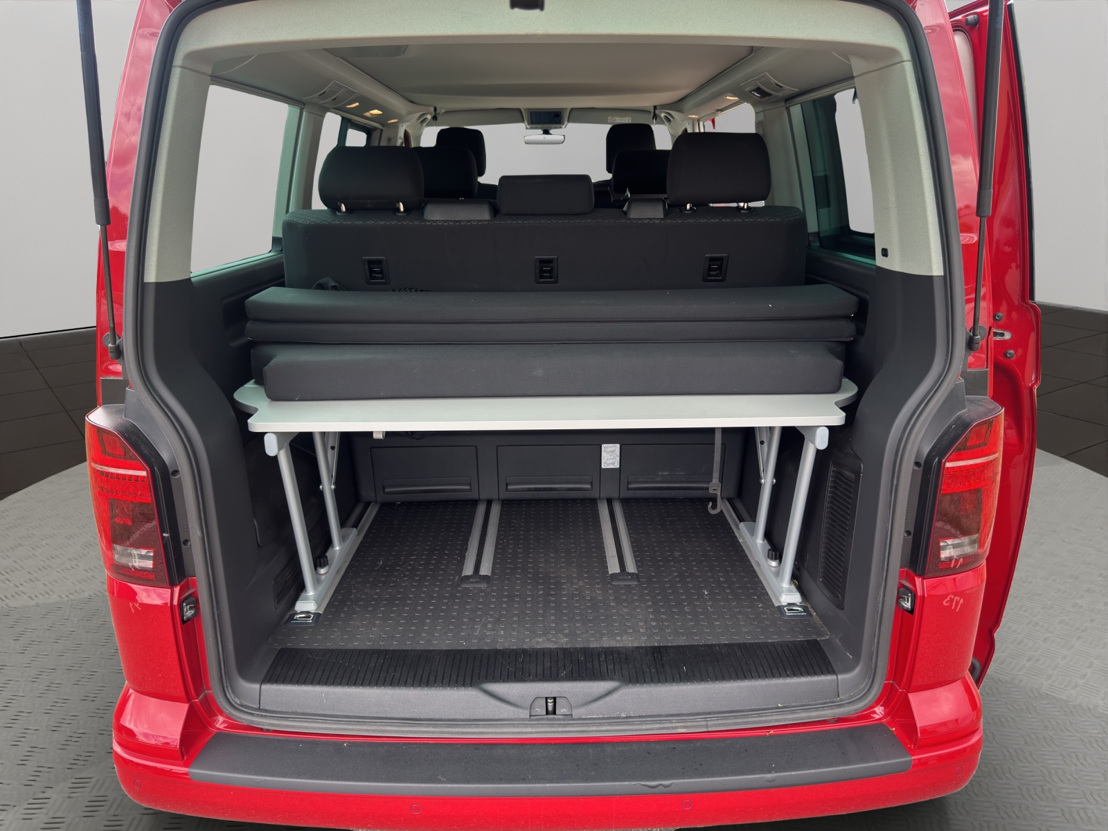 VW T6.1 California 2.0 TDI Beach Liberty 4Motion DSG-image-6