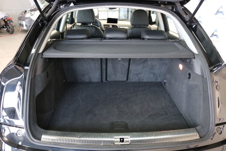 AUDI Q3 2.0 TDI quattro S-tronic-image-36