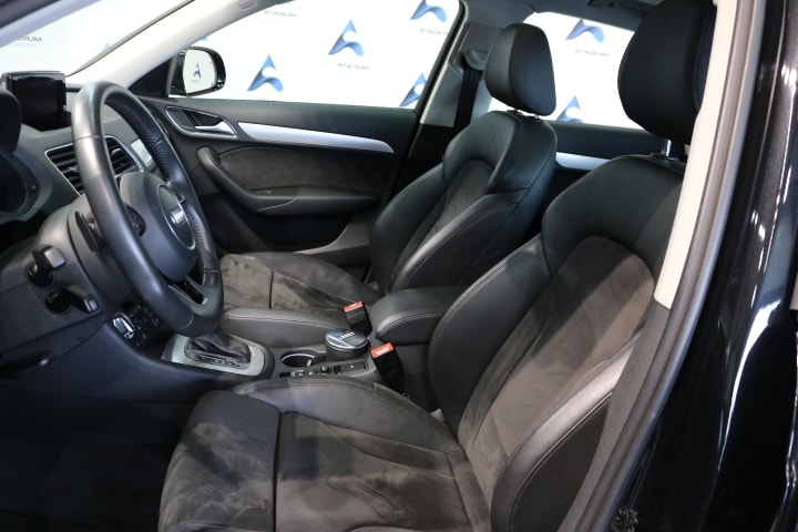 AUDI Q3 2.0 TDI quattro S-tronic-image-4