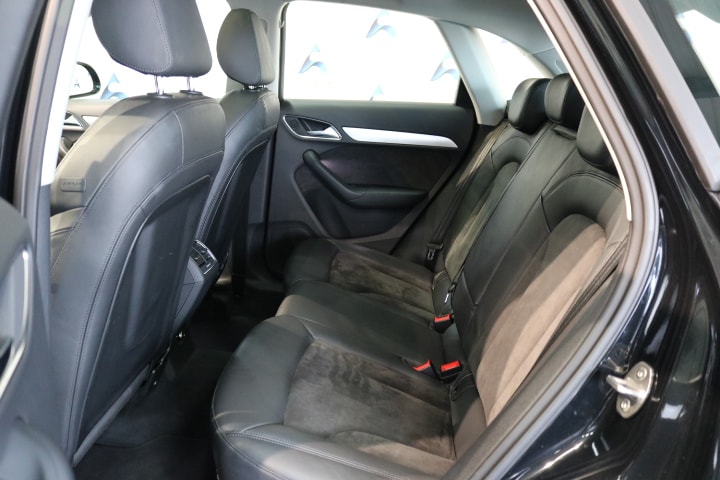AUDI Q3 2.0 TDI quattro S-tronic-image-34