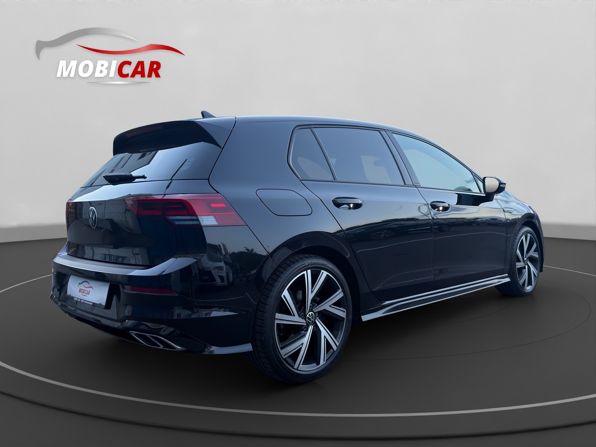 VW Golf 2.0 TSI R-Line DSG-image-4