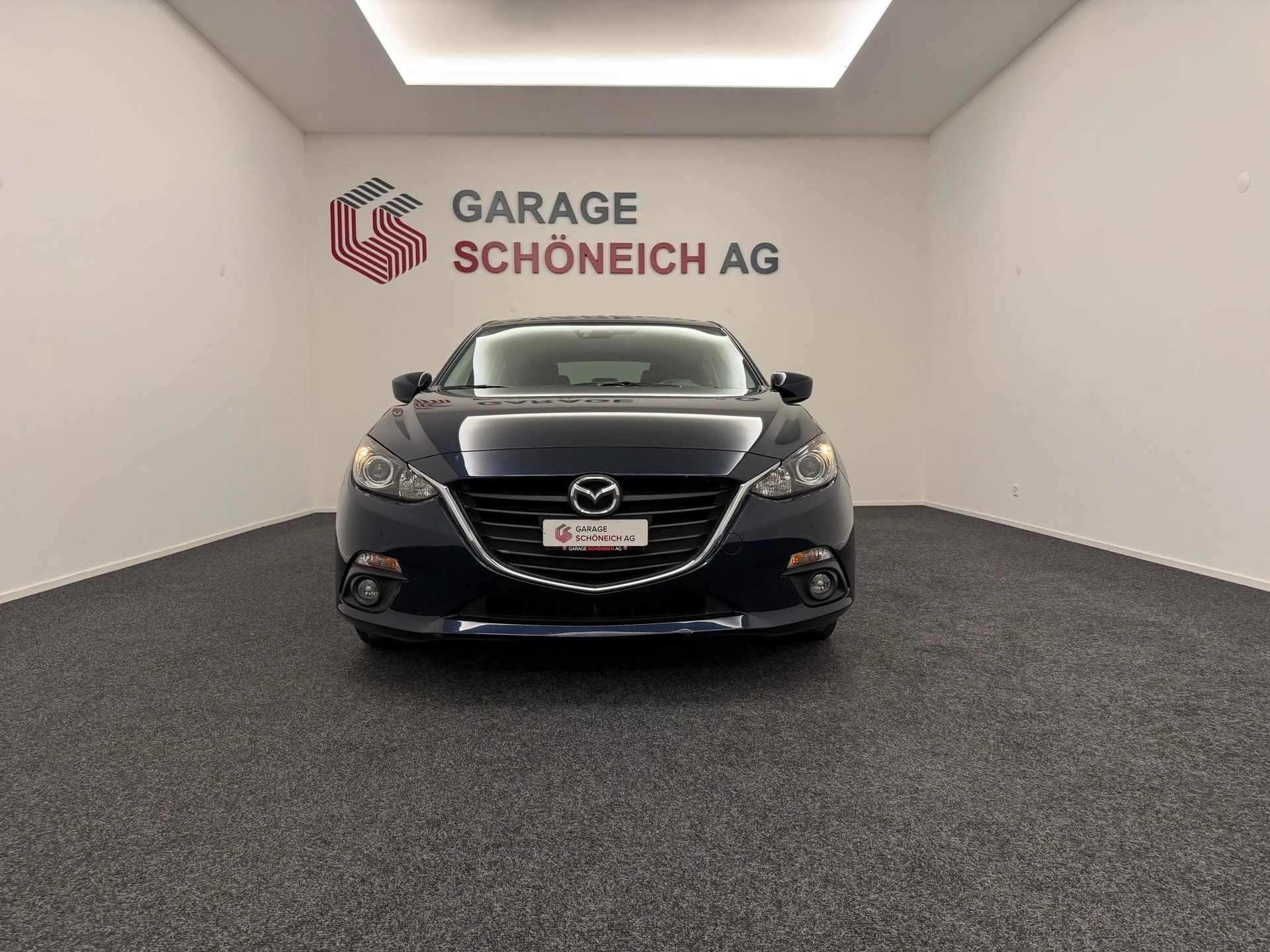 MAZDA 3 1.5 Ambition-showroom-element-1