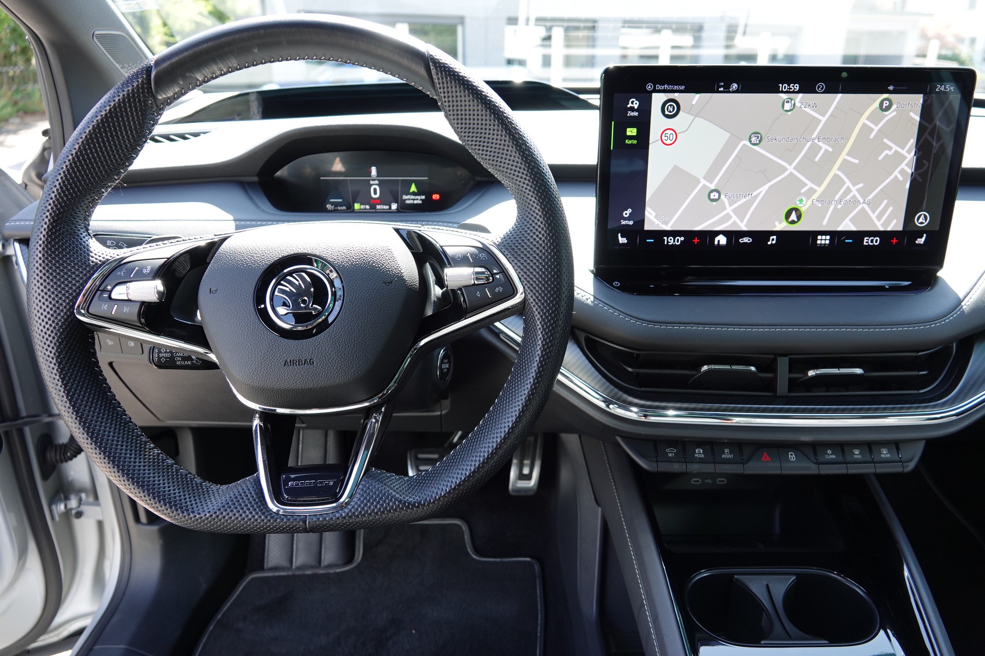 SKODA Enyaq iV 80x-image-12