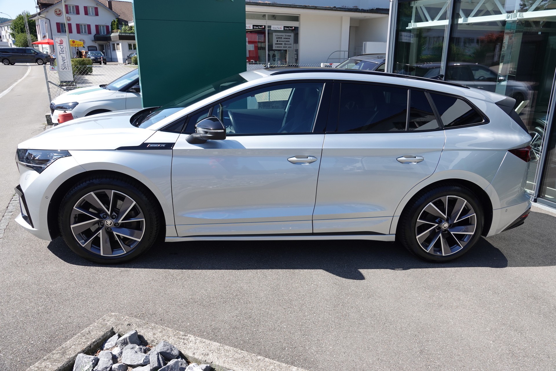 SKODA Enyaq iV 80x-image-4