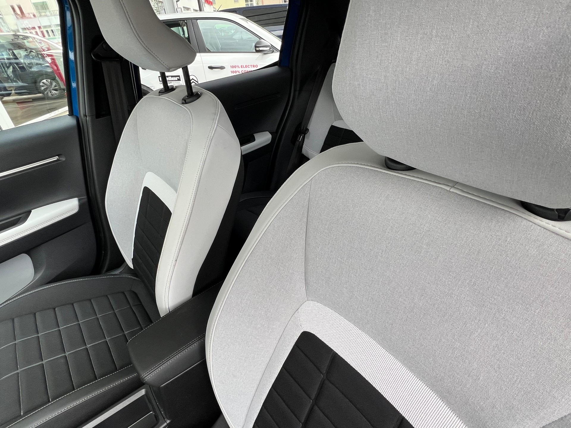 CITROEN C3 1.2 Hybrid Max-image-12