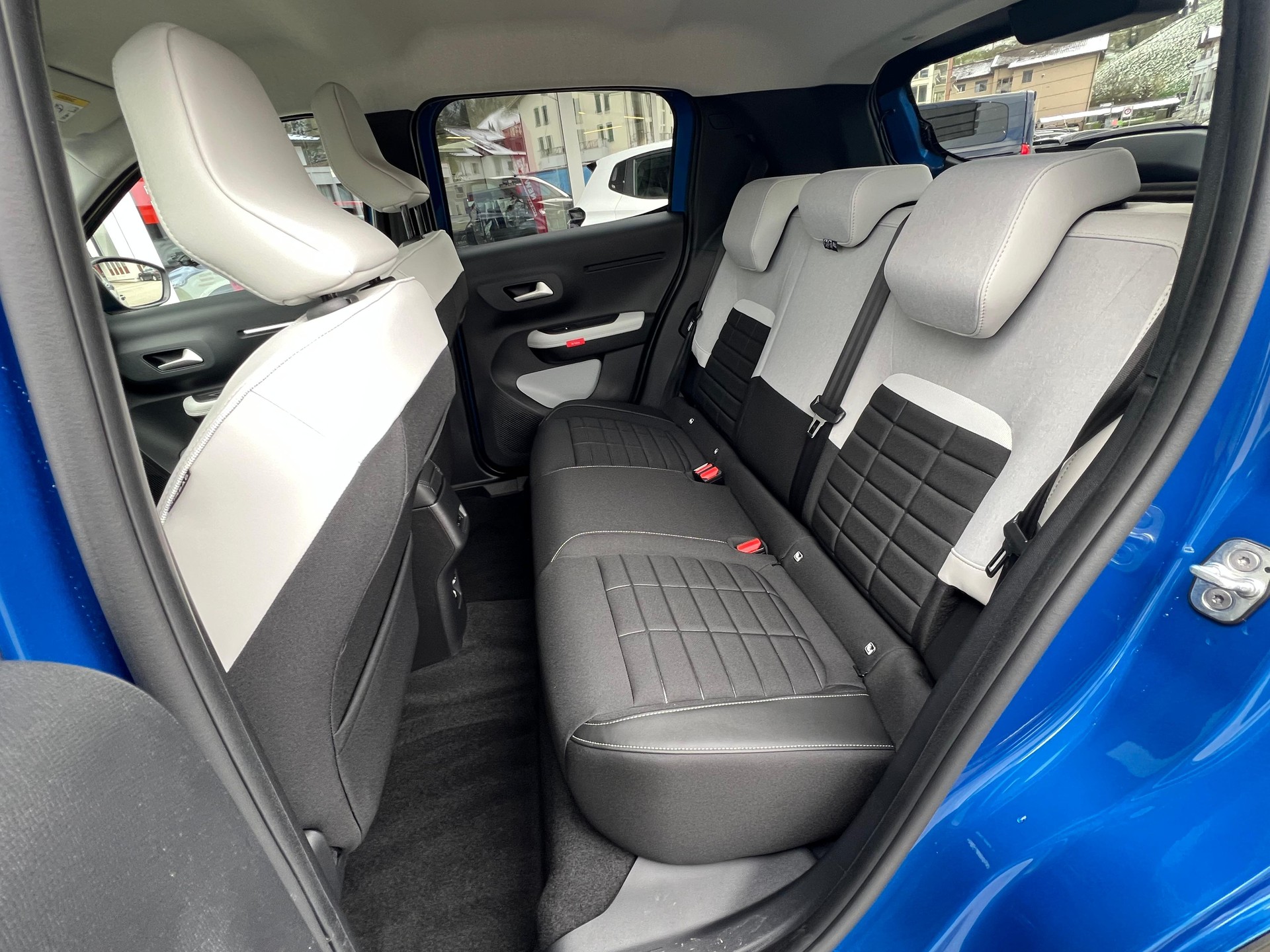 CITROEN C3 1.2 Hybrid Max-image-10