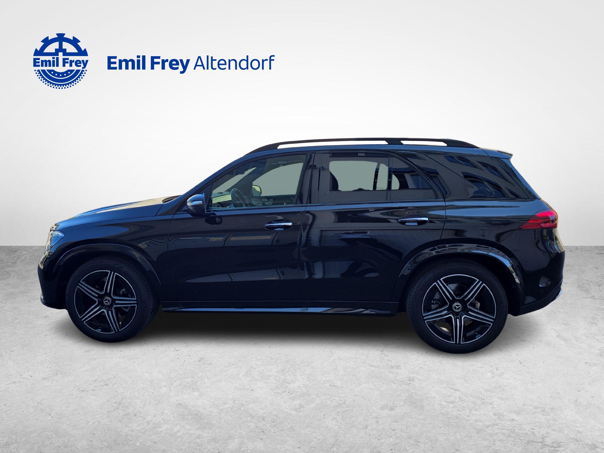 MERCEDES-BENZ GLE 300 d 4MATIC AMG Line-showroom-element-1