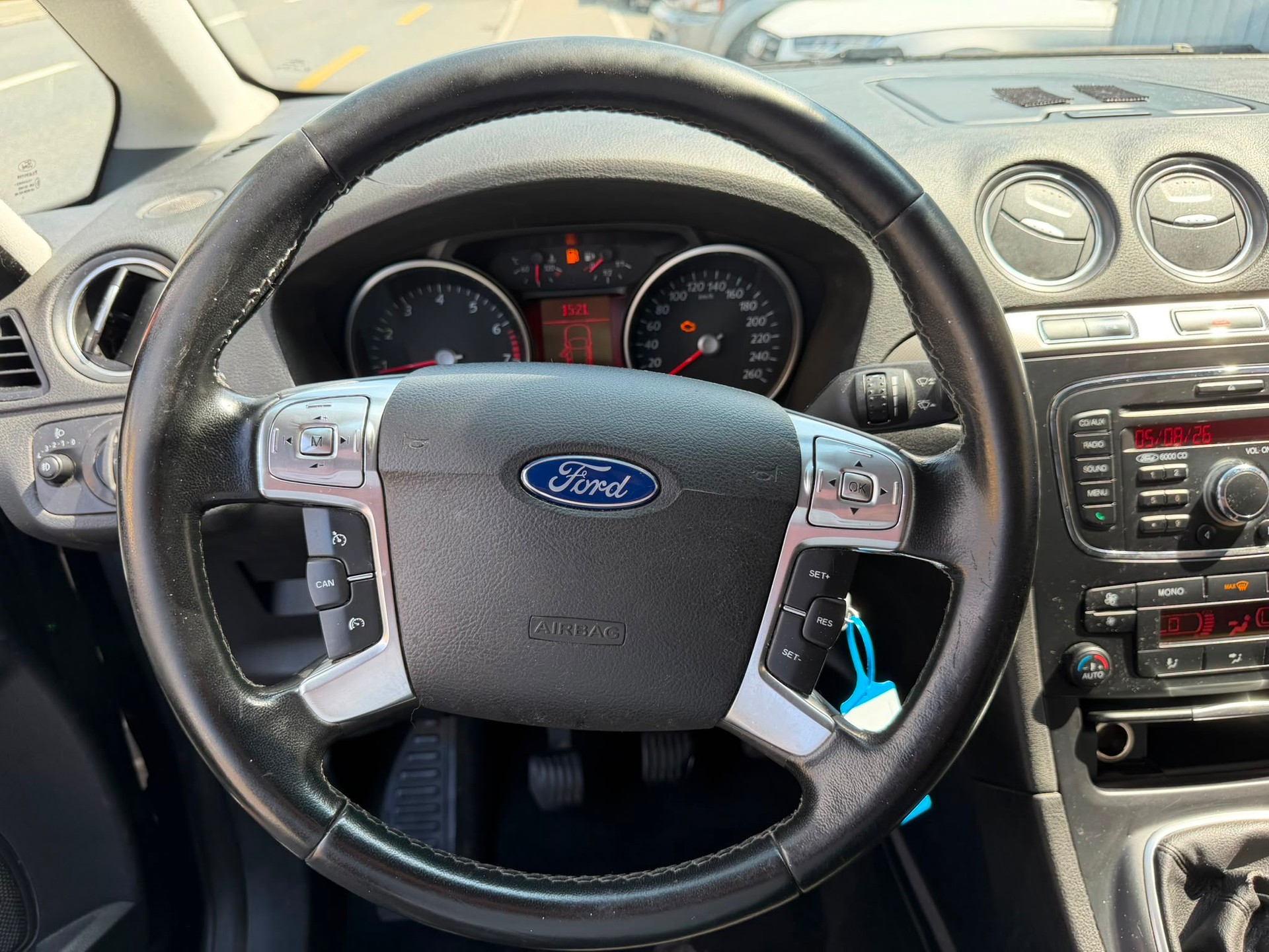 FORD Galaxy 1.6 SCTi KNIE-Edition *7-PLÄTZE*-image-10