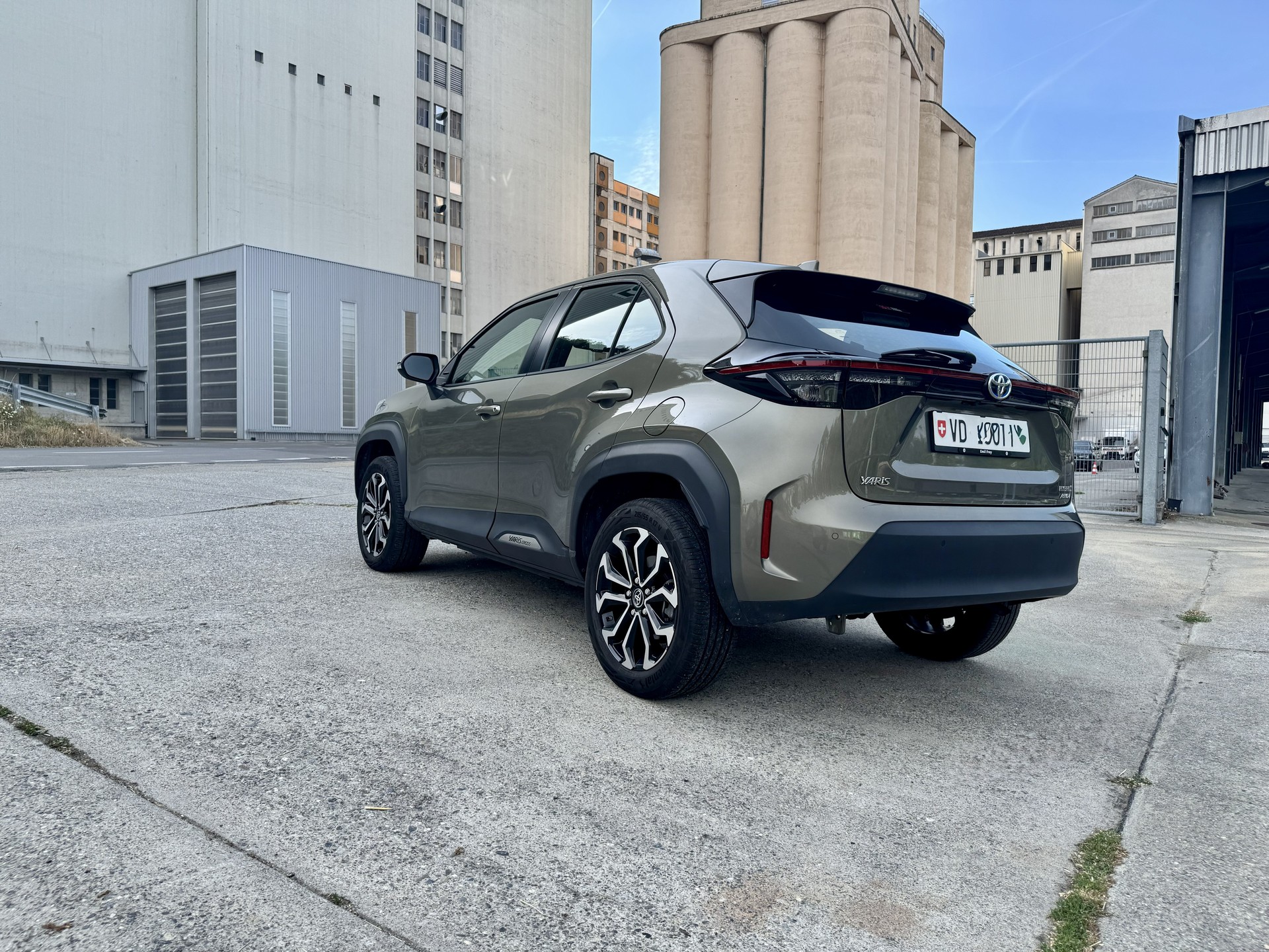 TOYOTA Yaris Cross 1.5 VVT-i HSD Trend AWD-i-image-3