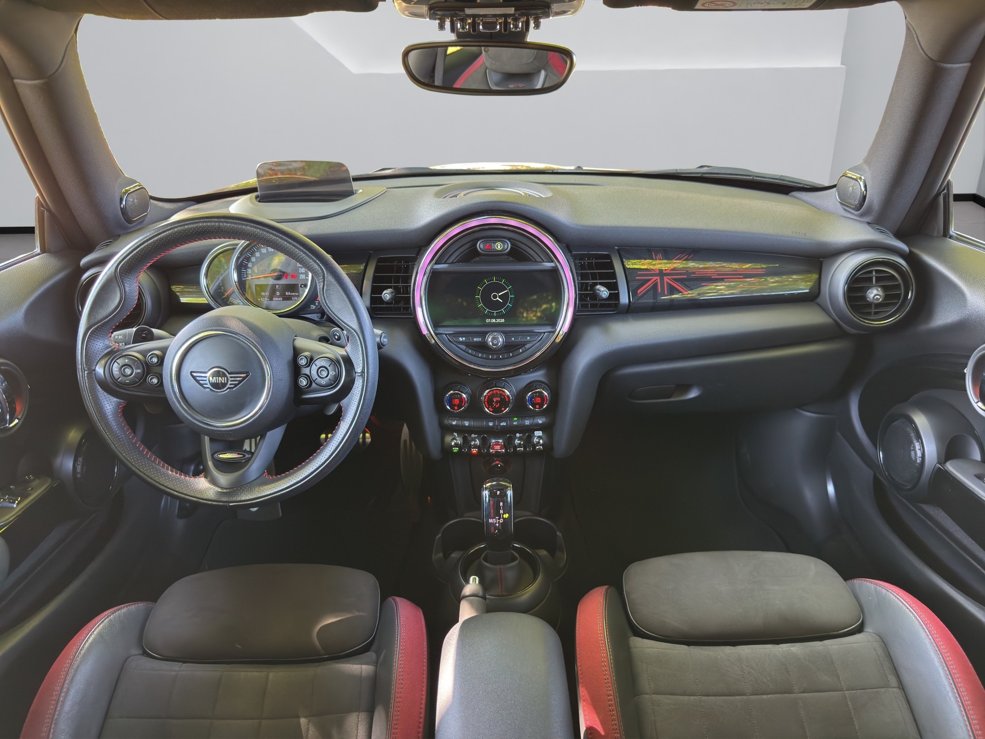 MINI Cooper King's Cross Steptronic DKG-image-10