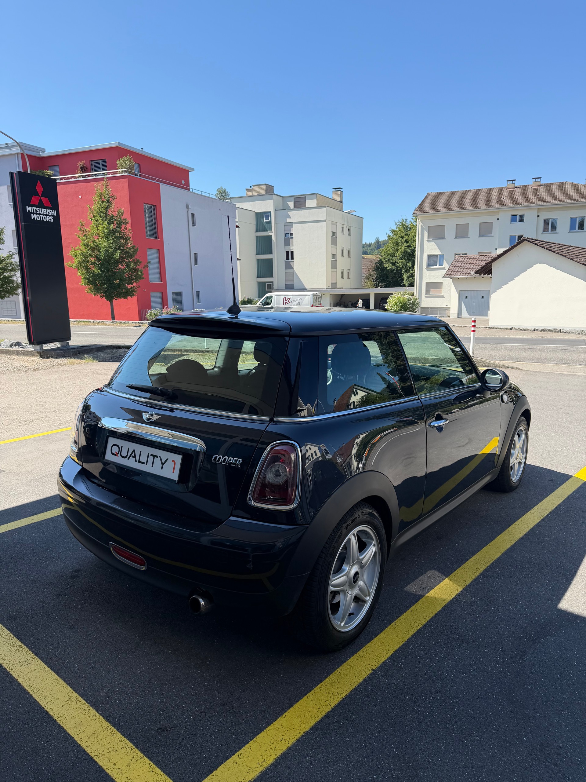 MINI Cooper-image-3