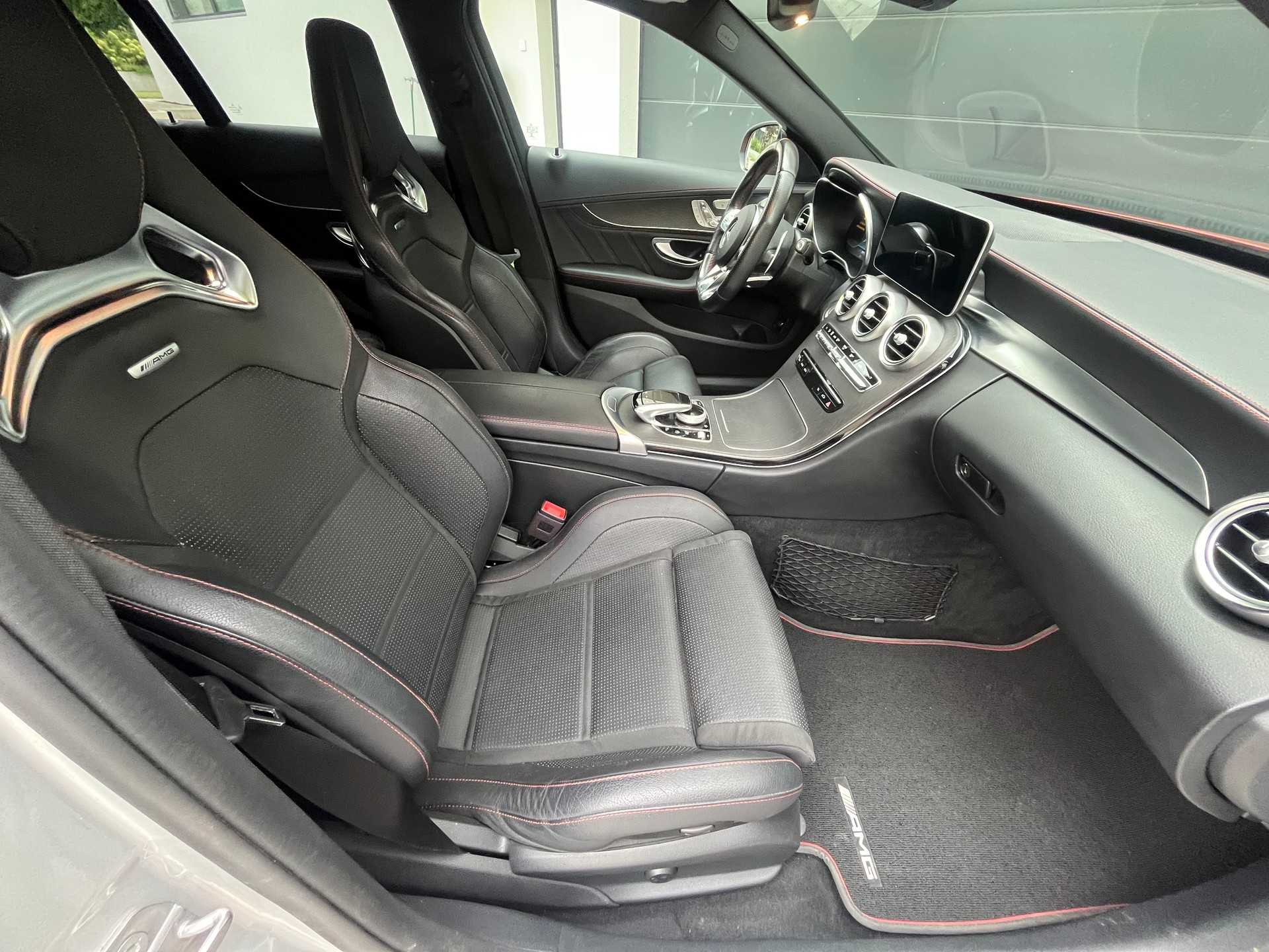 MERCEDES-BENZ C 43 AMG 4matic-image-5