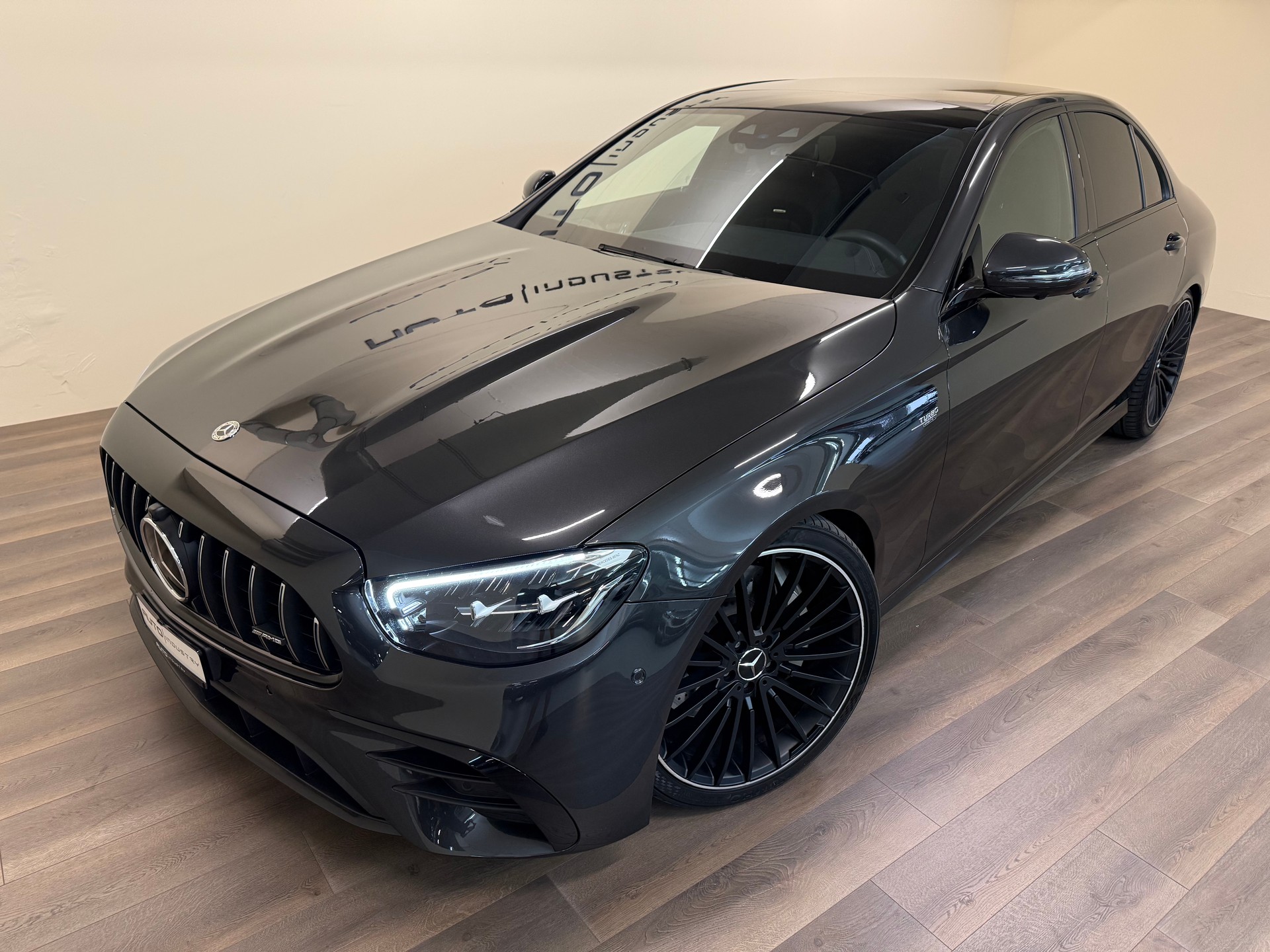 MERCEDES-BENZ AMG E 53 4Matic+ Speedshift 9G-TCT-showroom-element-1