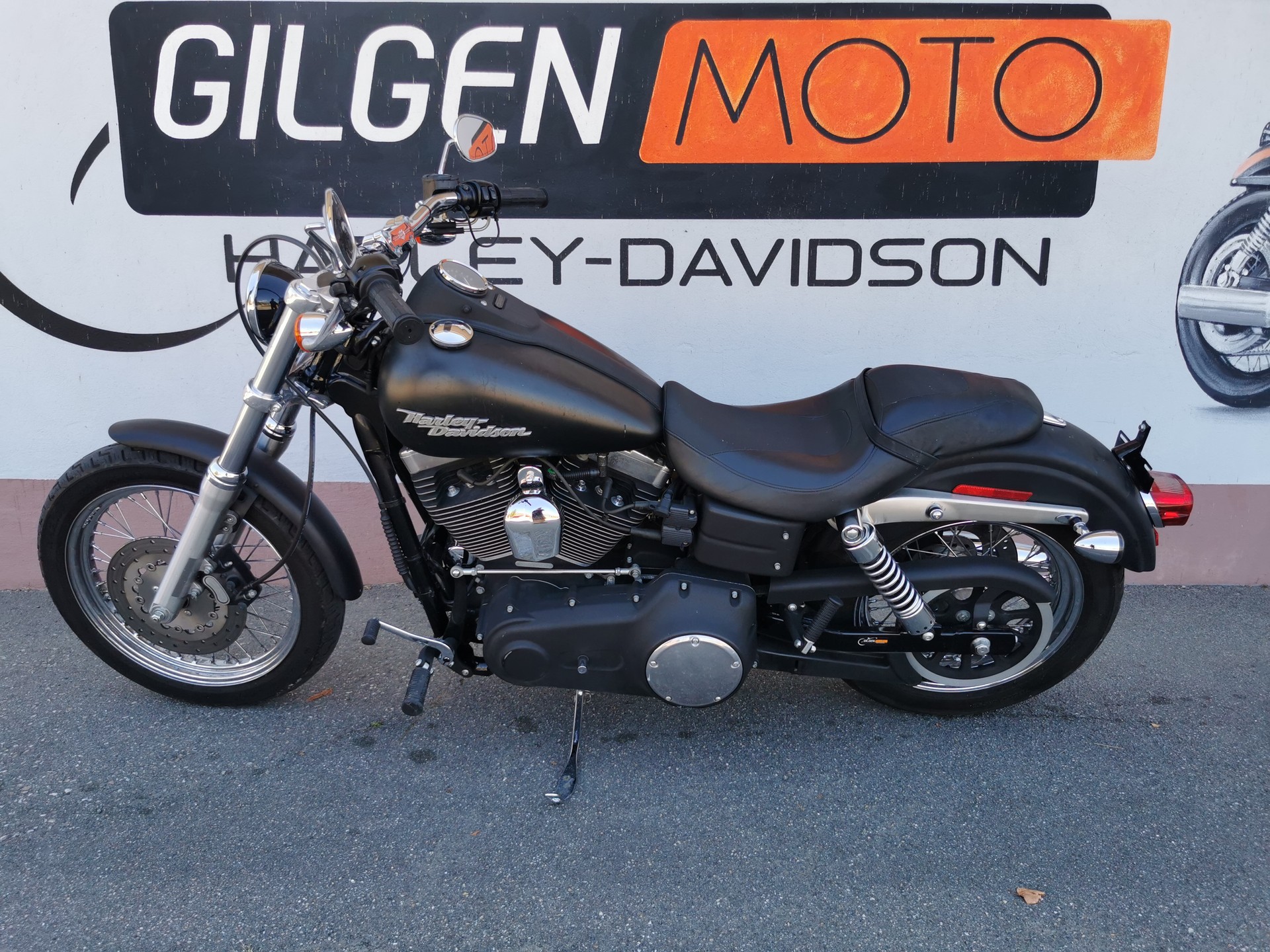 HARLEY-DAVIDSON FXDBI Dyna Street Bob-image-3