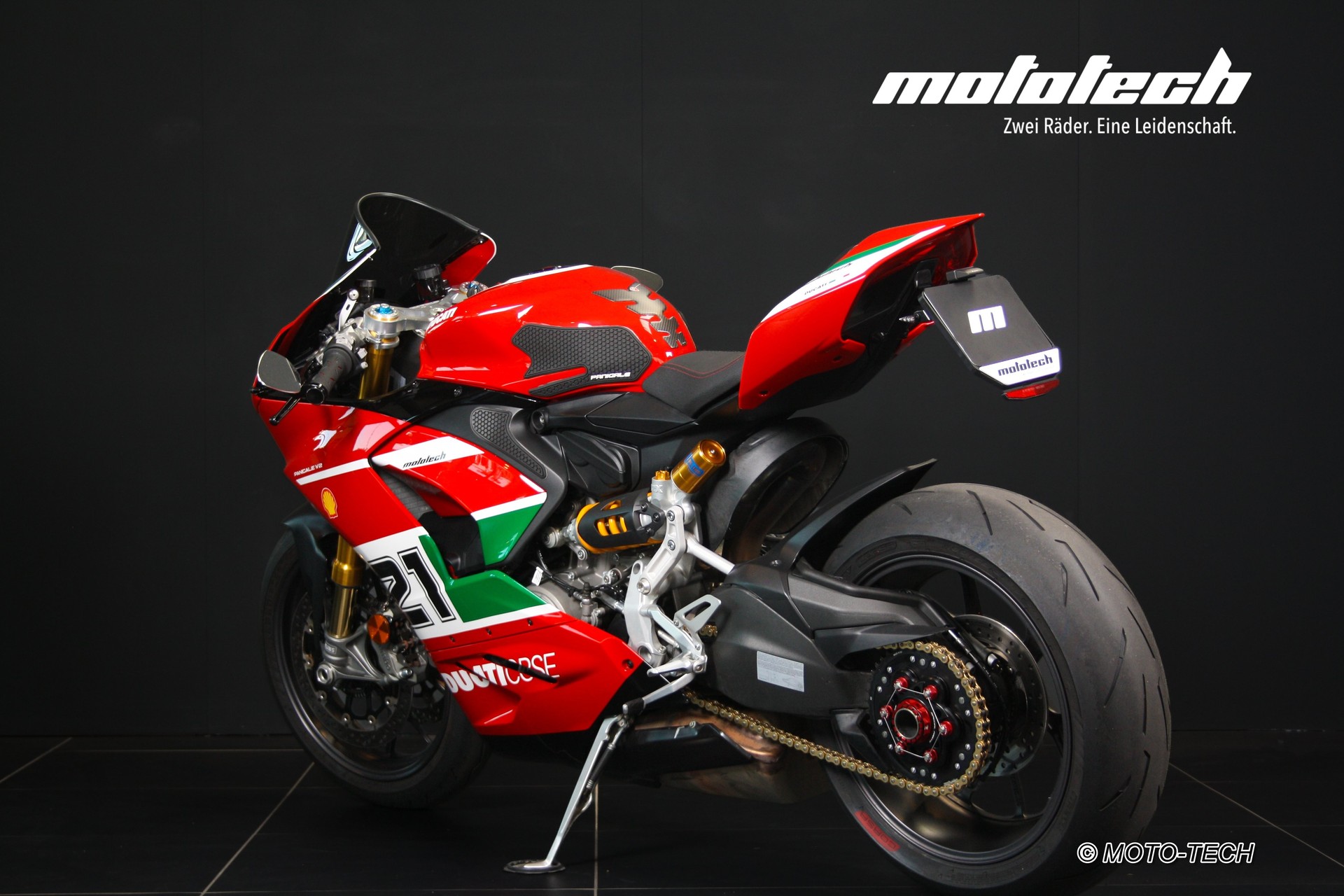 DUCATI Panigale V2 Bayliss 1st Champion 20th Anniversary-image-3