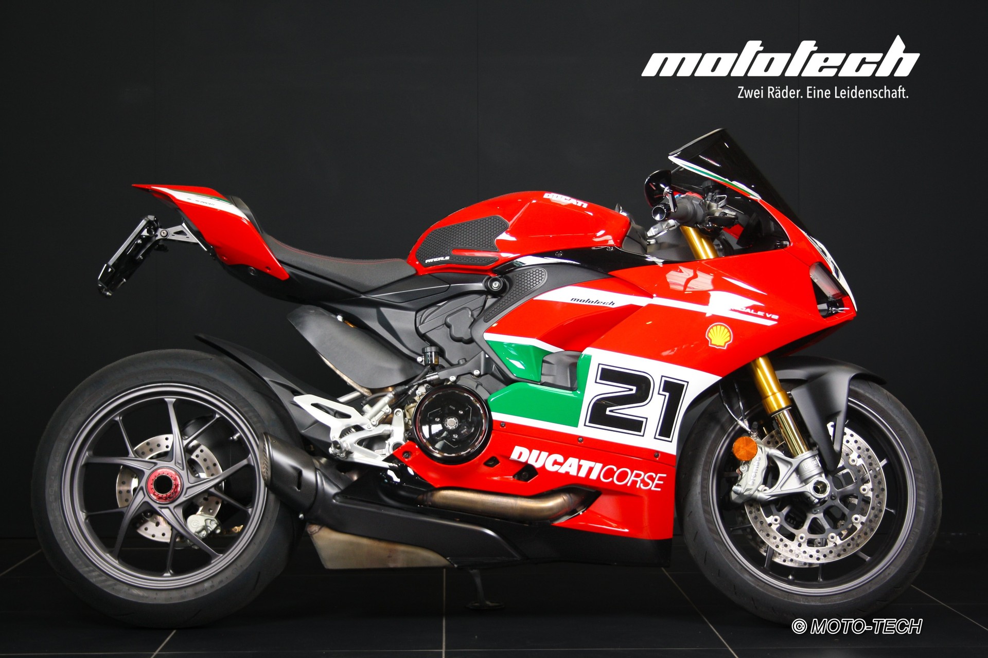 DUCATI Panigale V2 Bayliss 1st Champion 20th Anniversary-image-1