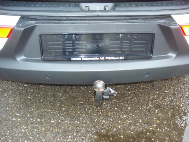 KIA Sportage 2.0 CRDi Style-image-23