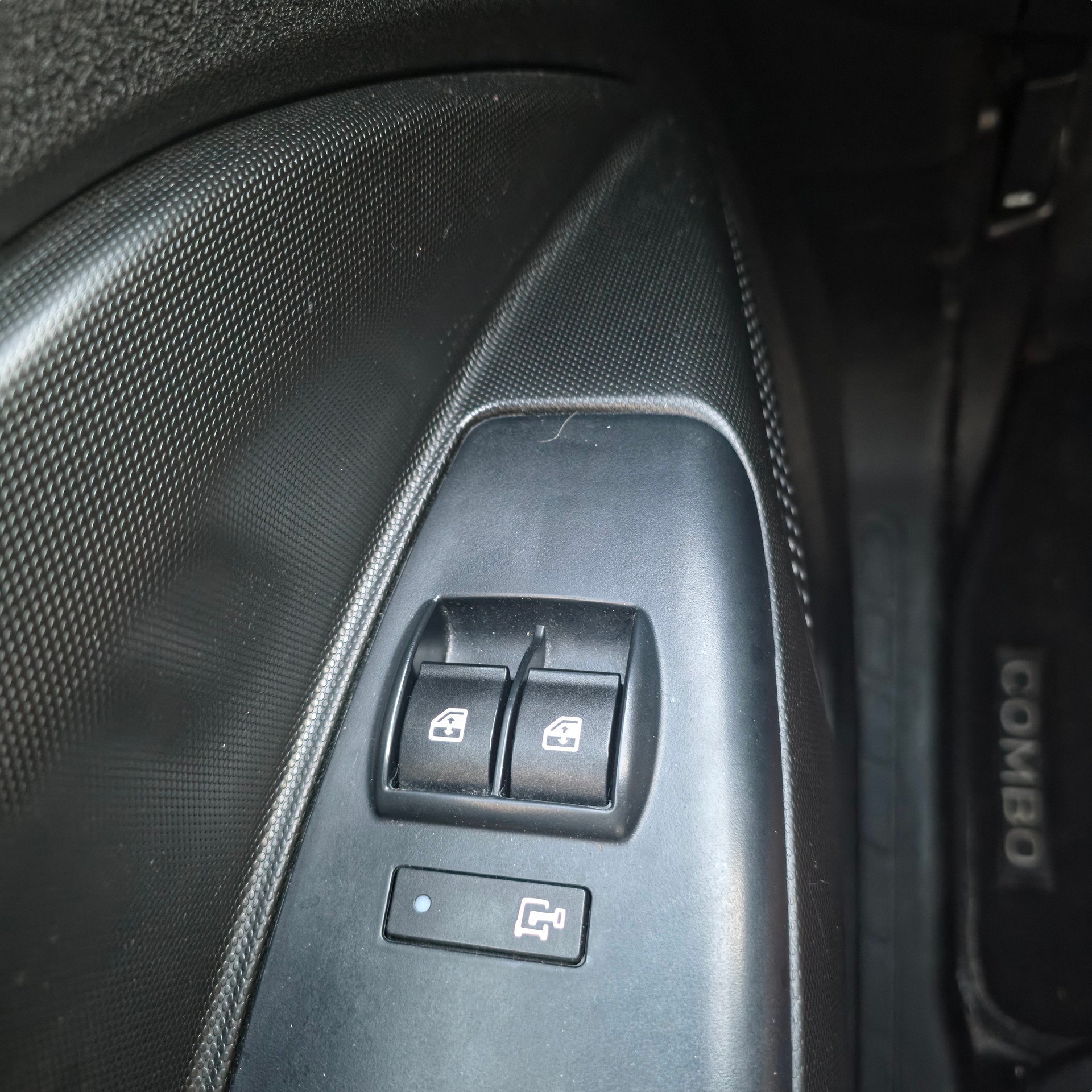 OPEL Combo 1.6 CDTI 2.2 L1H1-image-10