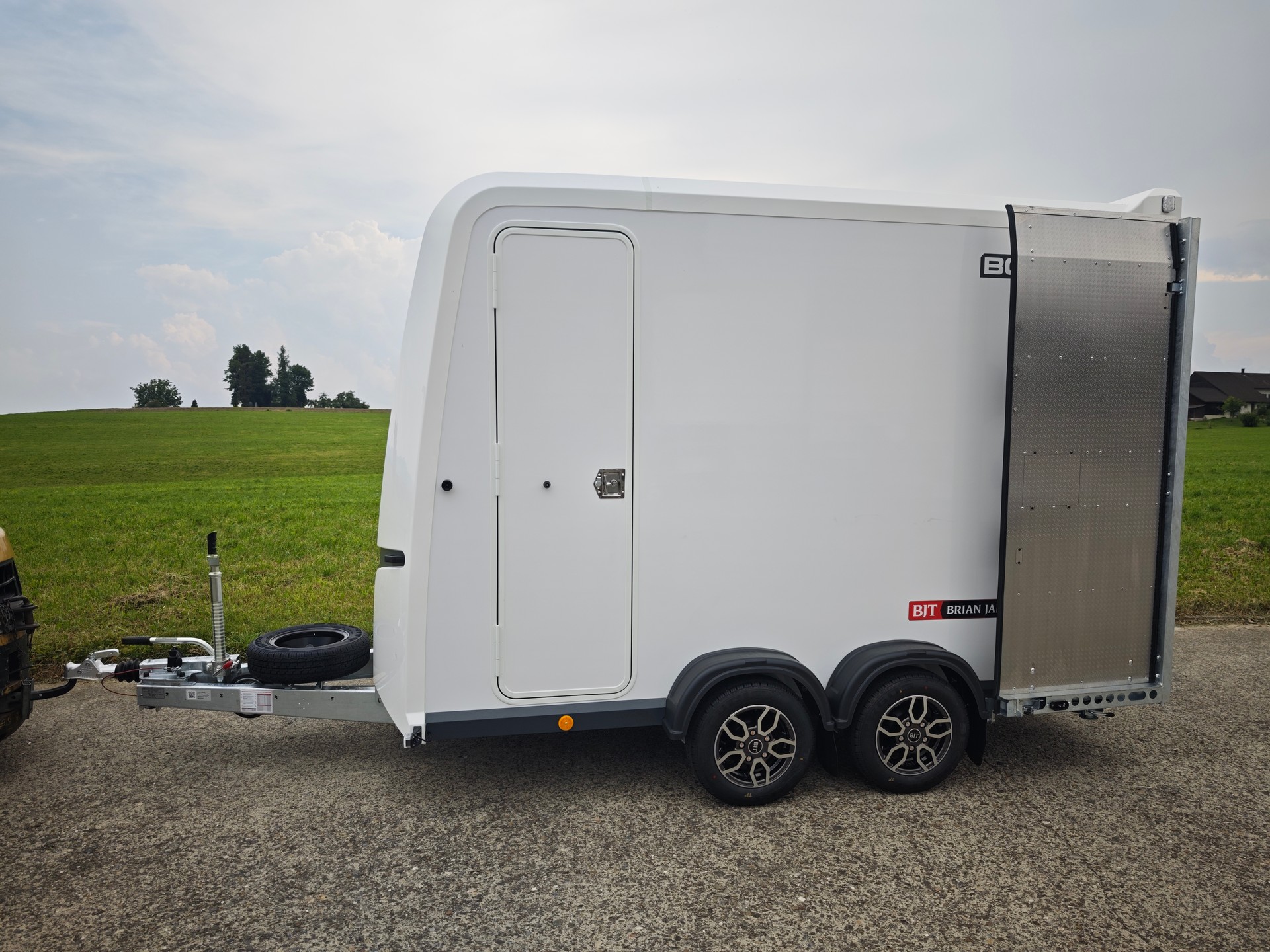 BRIAN JAMES TRAILERS Box-Van 600-3016-27-2-12-W-image-6