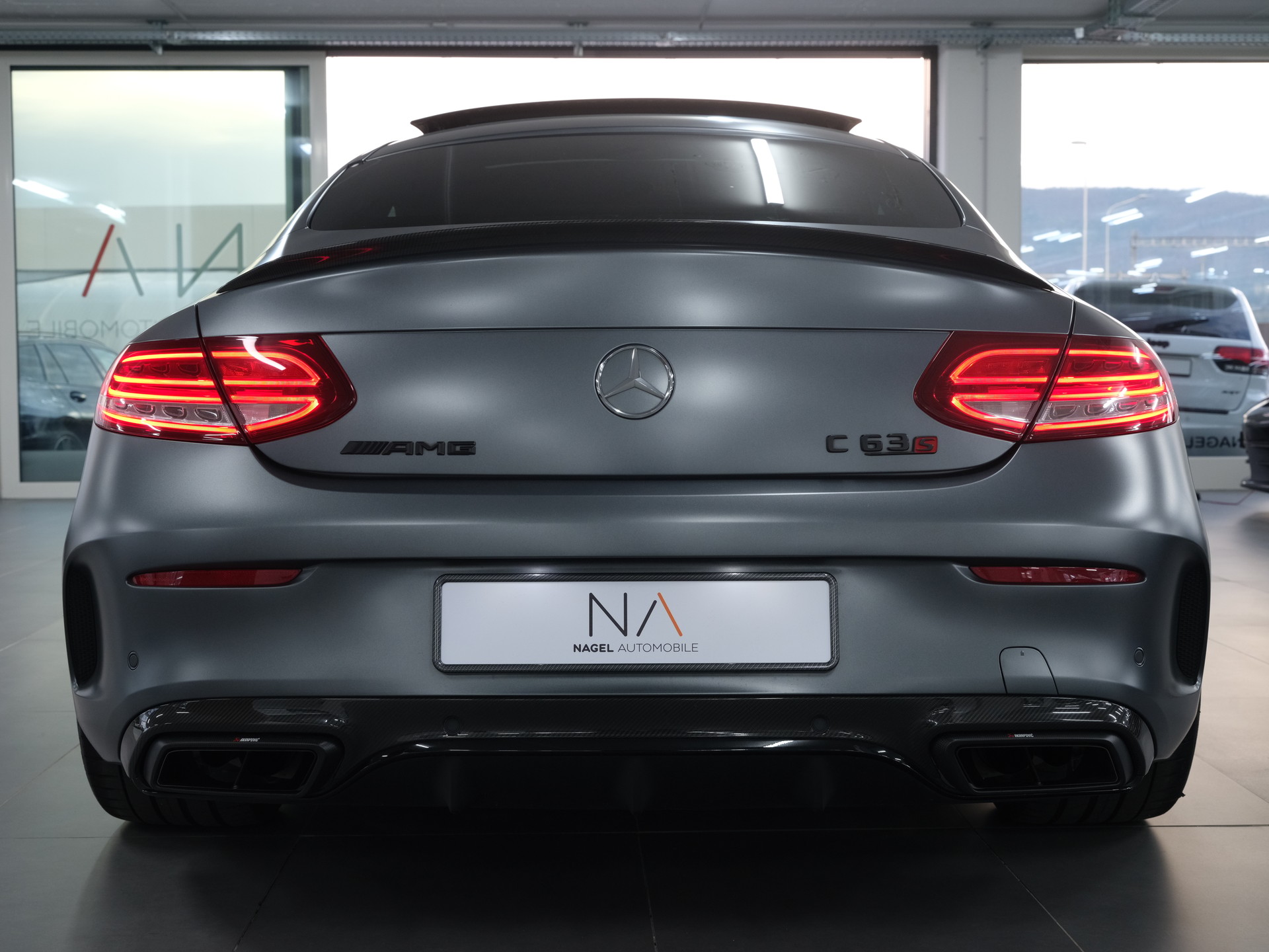 MERCEDES-BENZ C 63 S AMG Edition 1 Speedshift *Akrapovic* *Burmester* *Panorama*-showroom-element-3