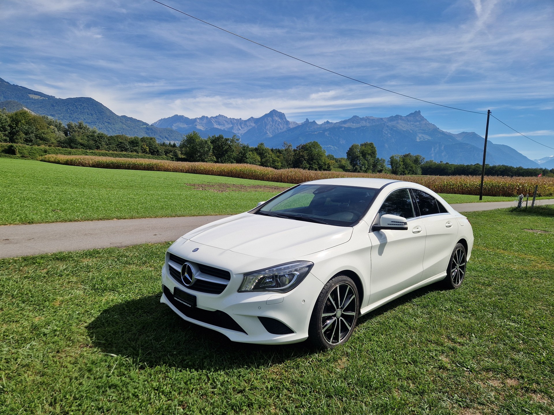 MERCEDES-BENZ CLA 200